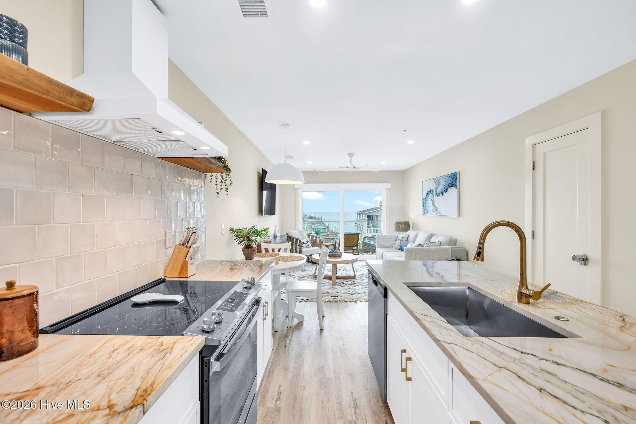 1800 Canal Drive Unit 305