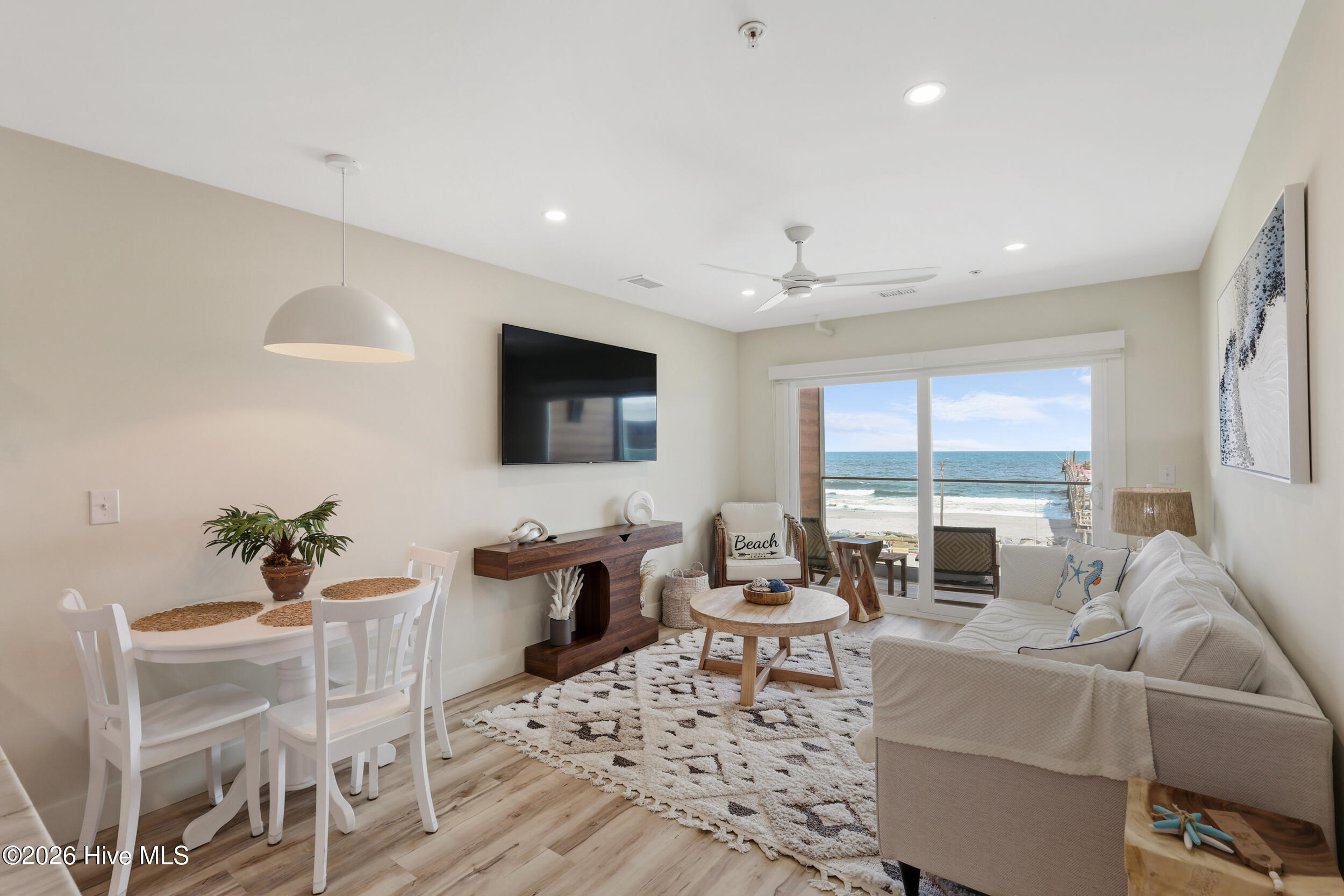 1800 Canal Drive Unit 305