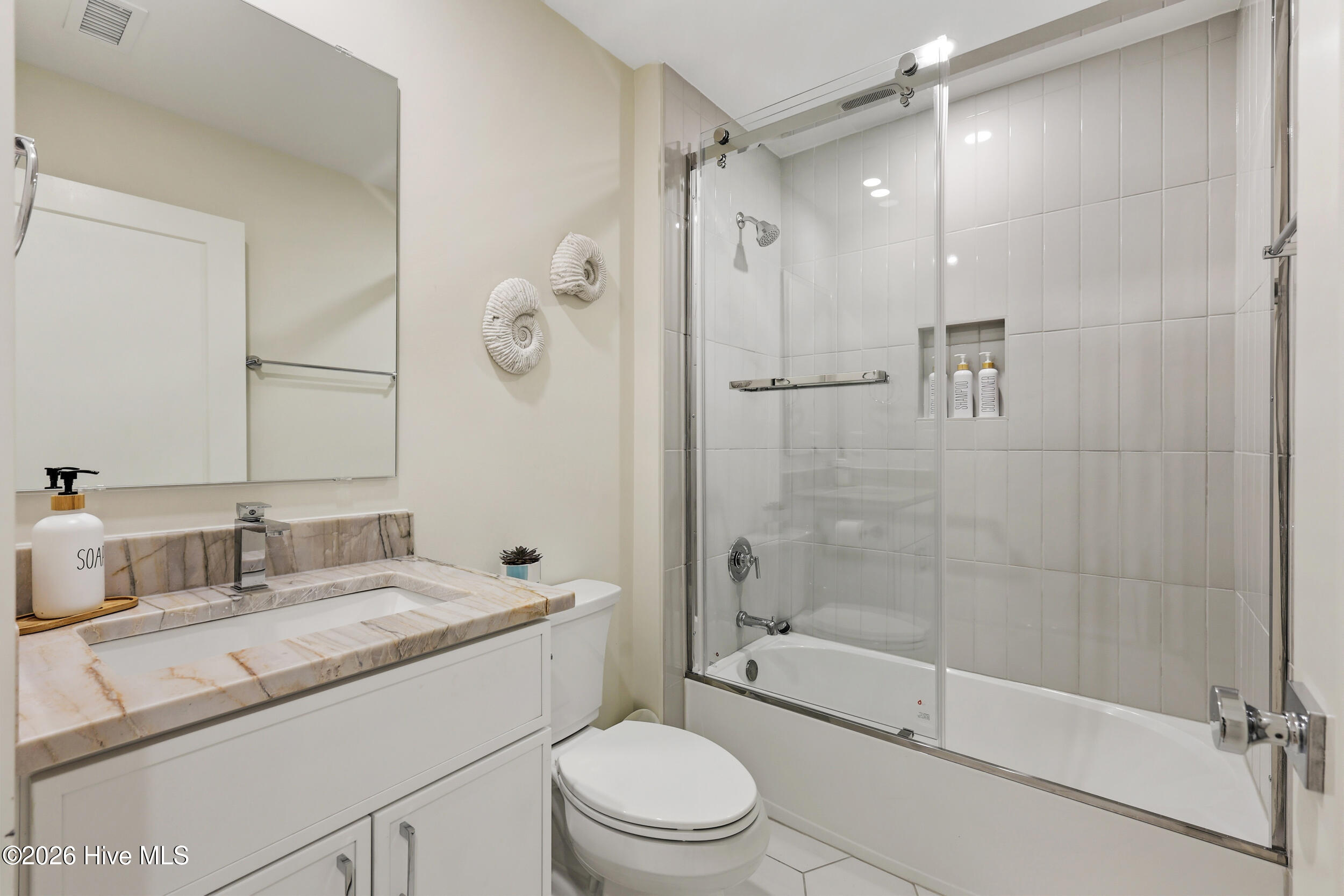 1800 Canal Drive Unit 305