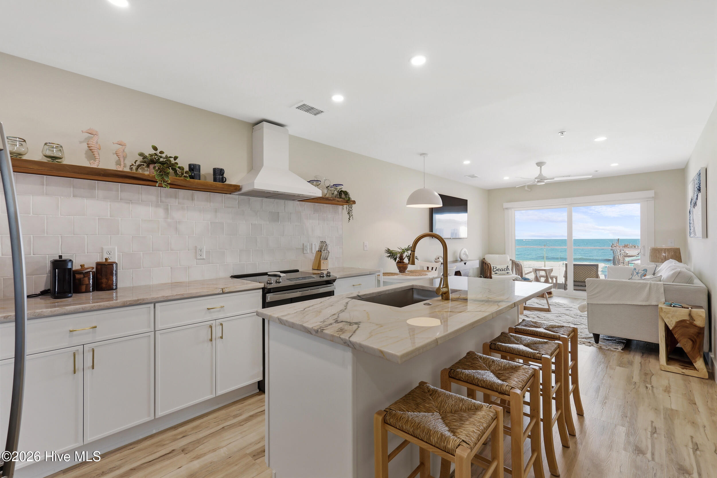 1800 Canal Drive Unit 305