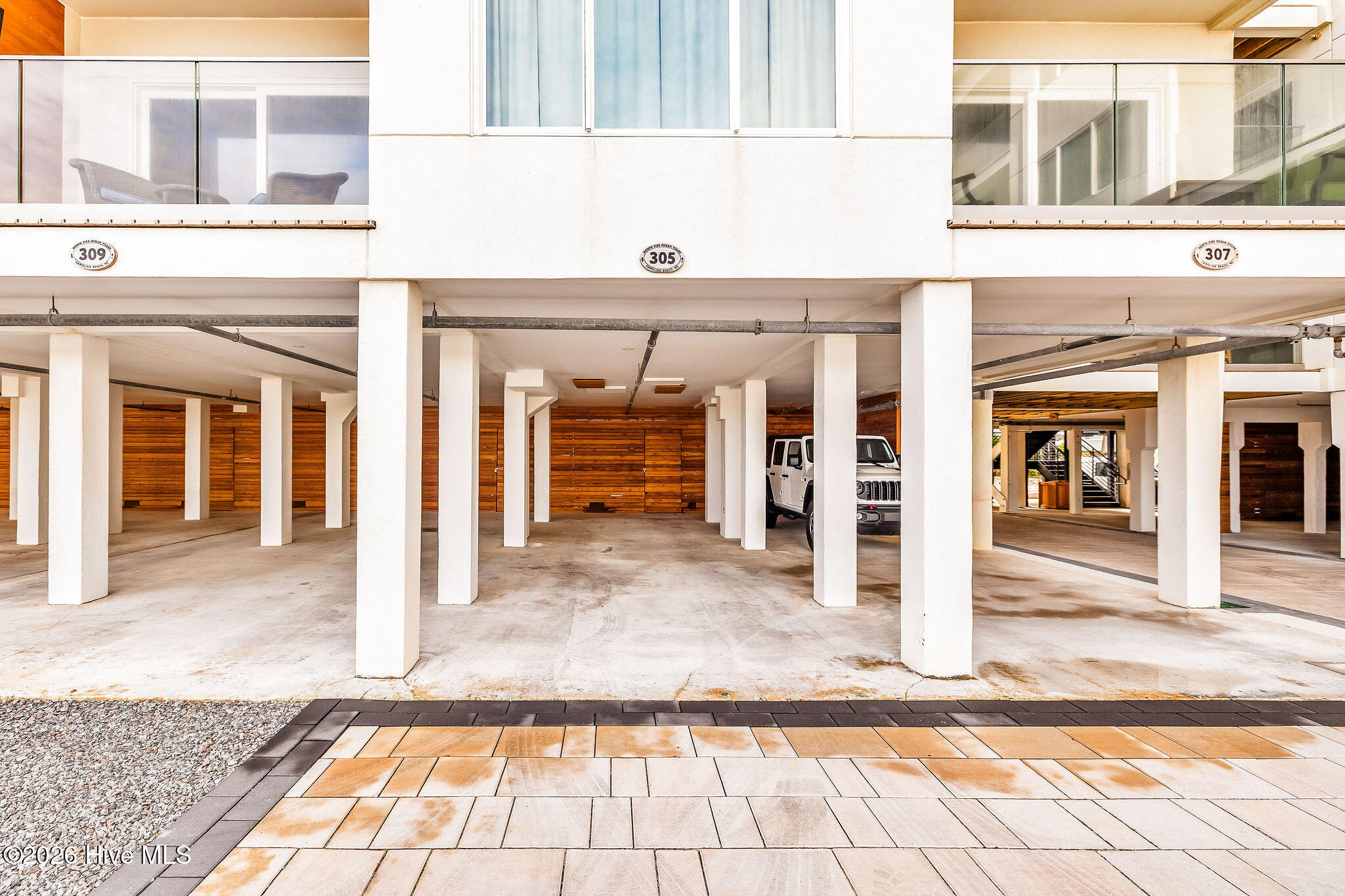 1800 Canal Drive Unit 305