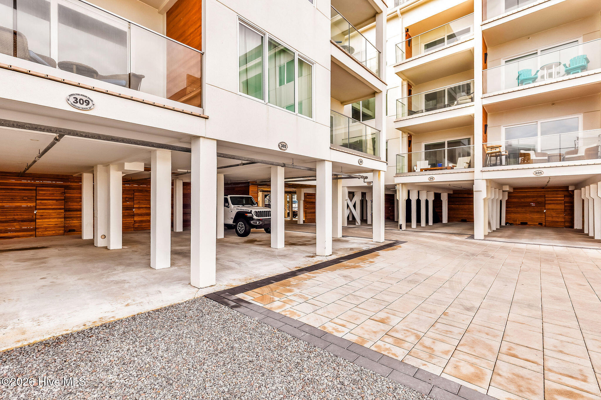 1800 Canal Drive Unit 305