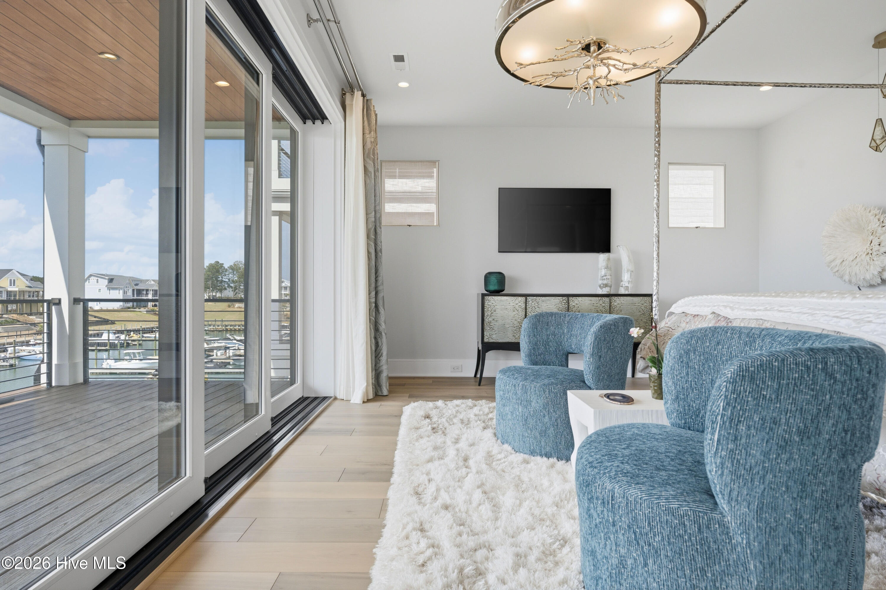 22 Watchpost Place