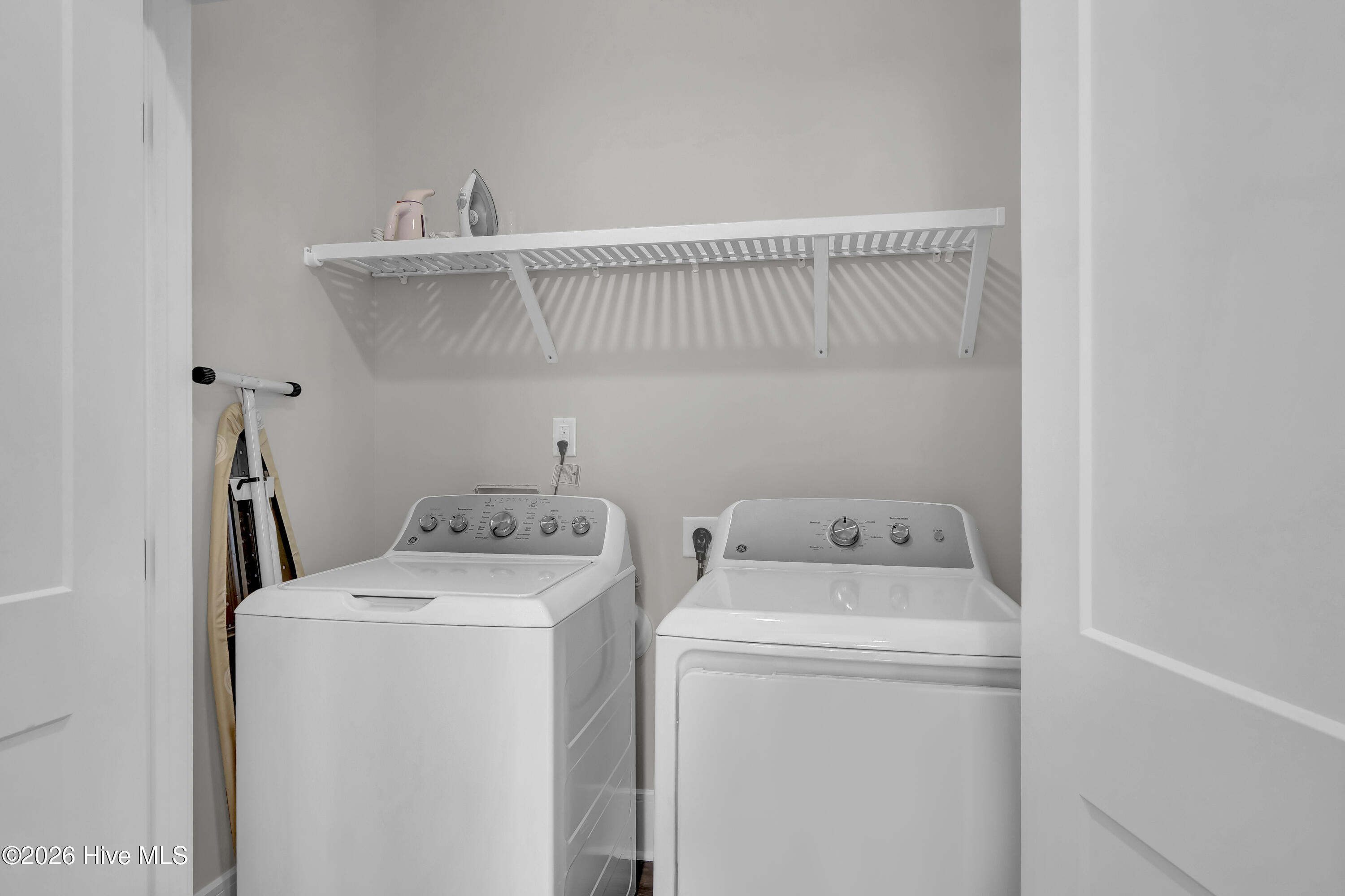 906 Second Street S 2