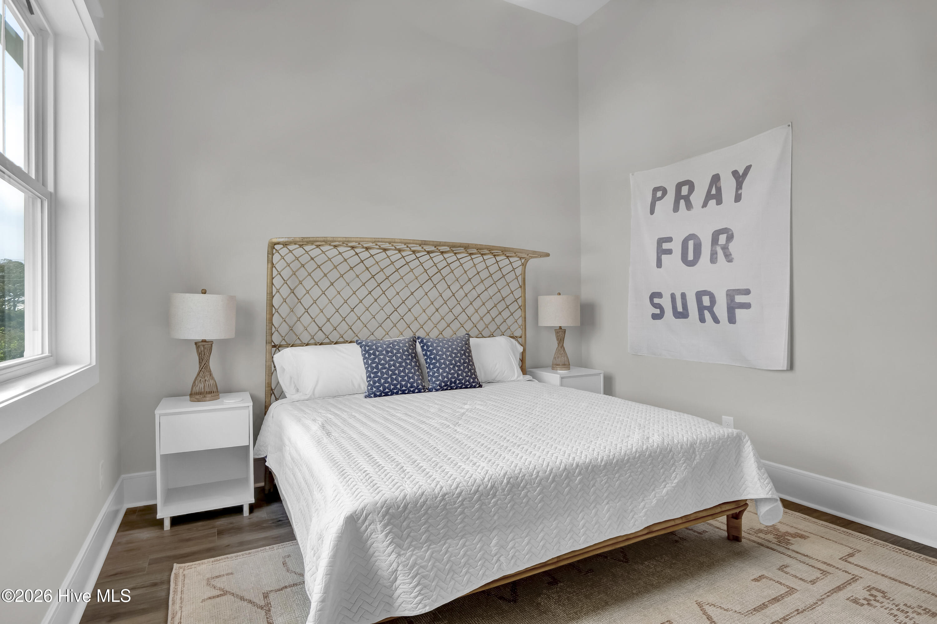 906 Second Street S 2