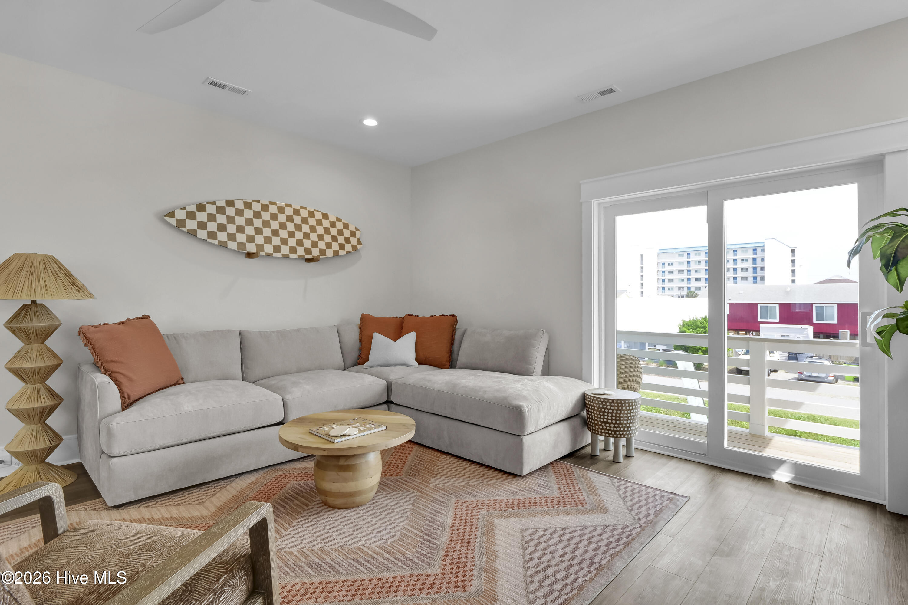 906 Second Street S 2