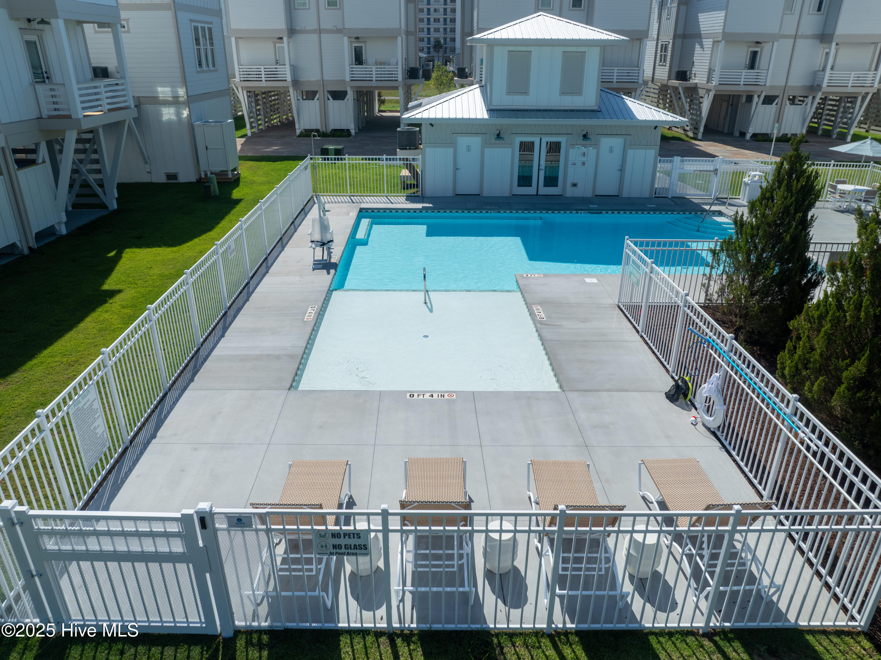 906 Second Street S 2