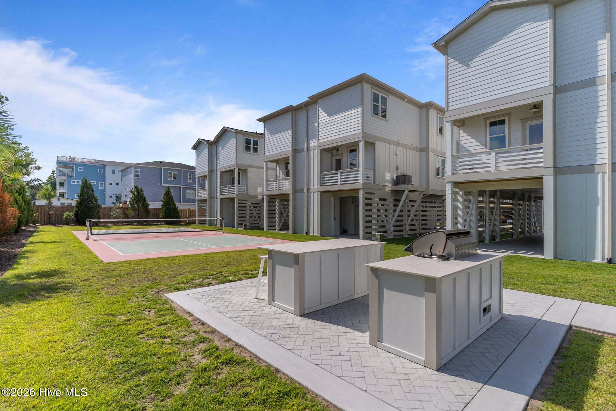 906 Second Street S 2