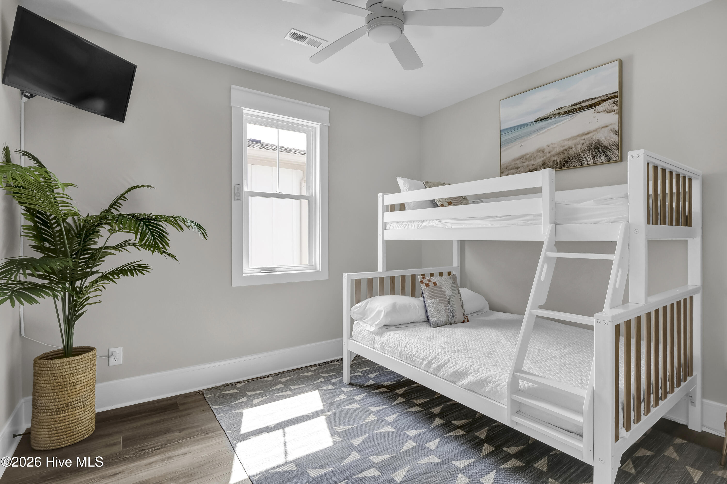 906 Second Street S 2