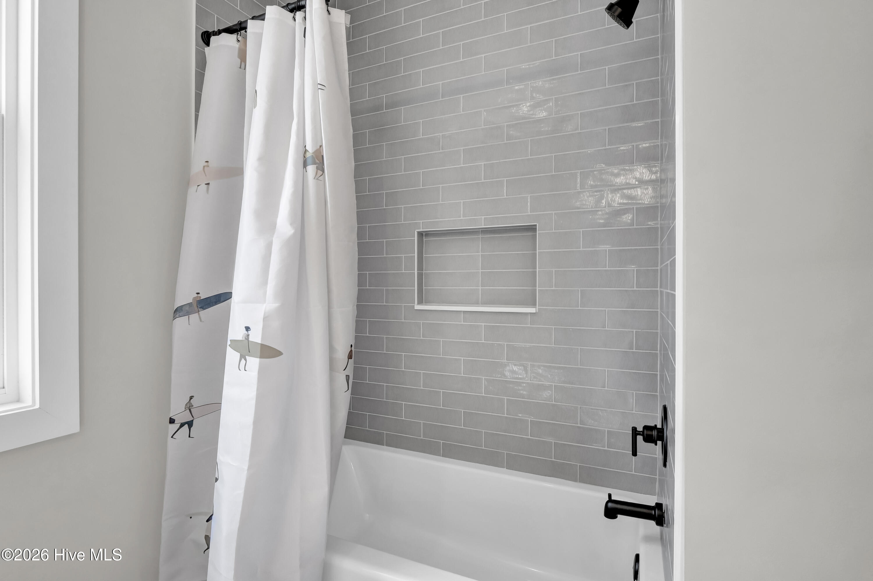 906 Second Street S 2