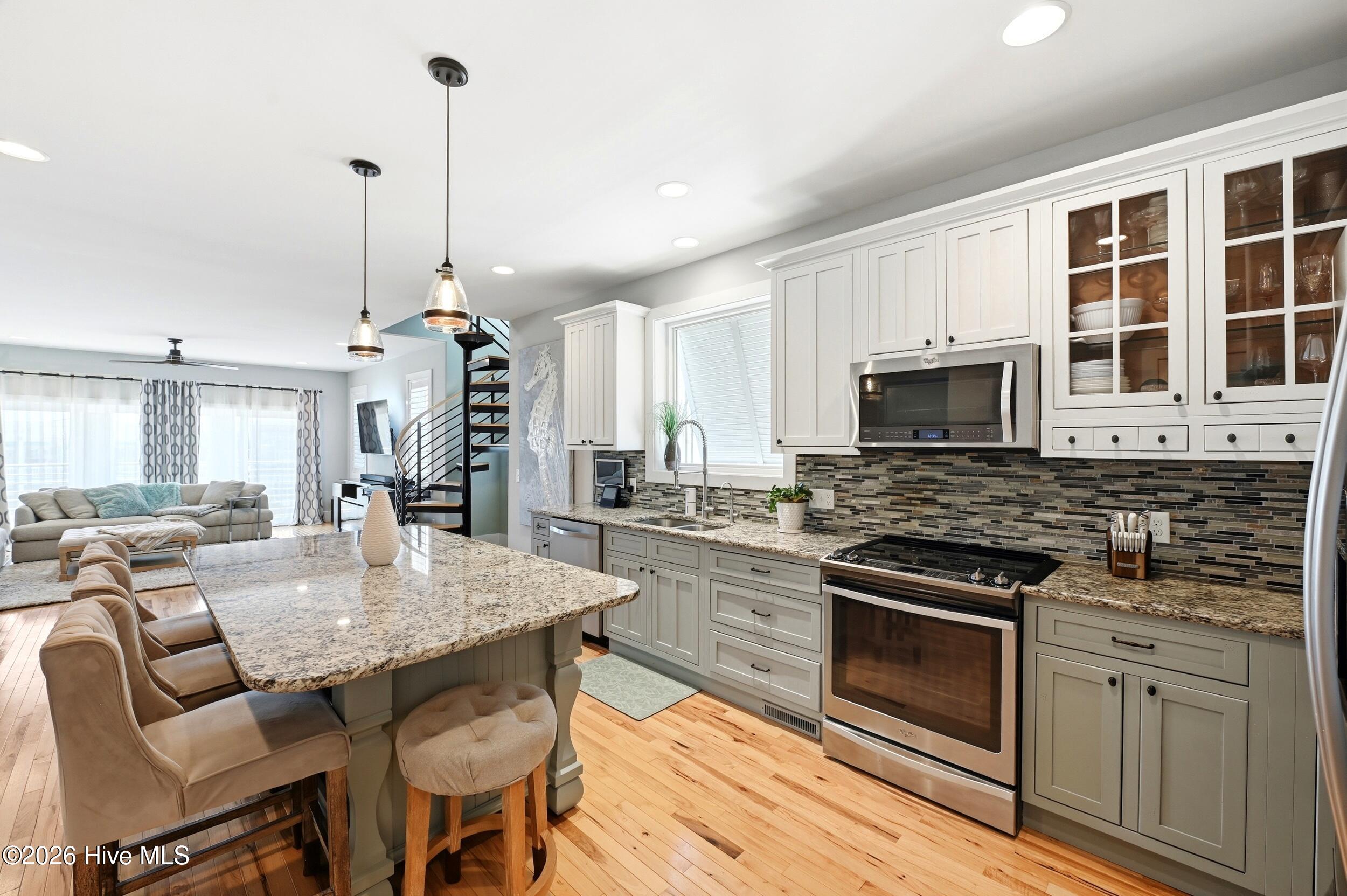 302 Alabama Avenue Unit 2