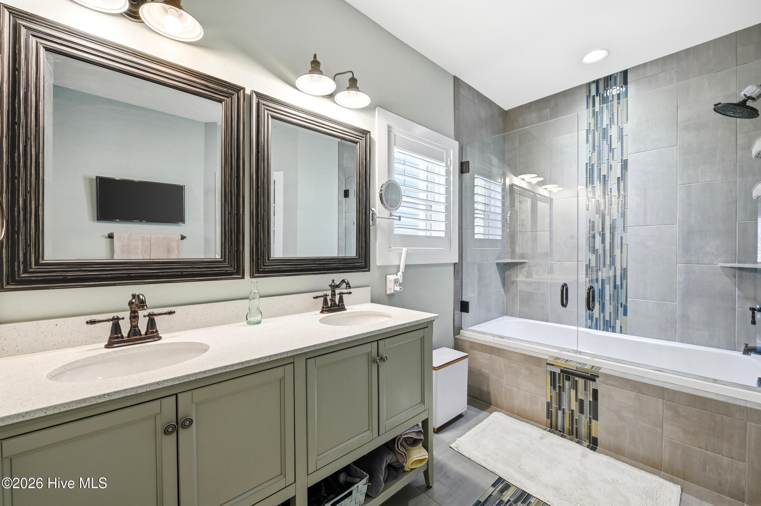 302 Alabama Avenue Unit 2