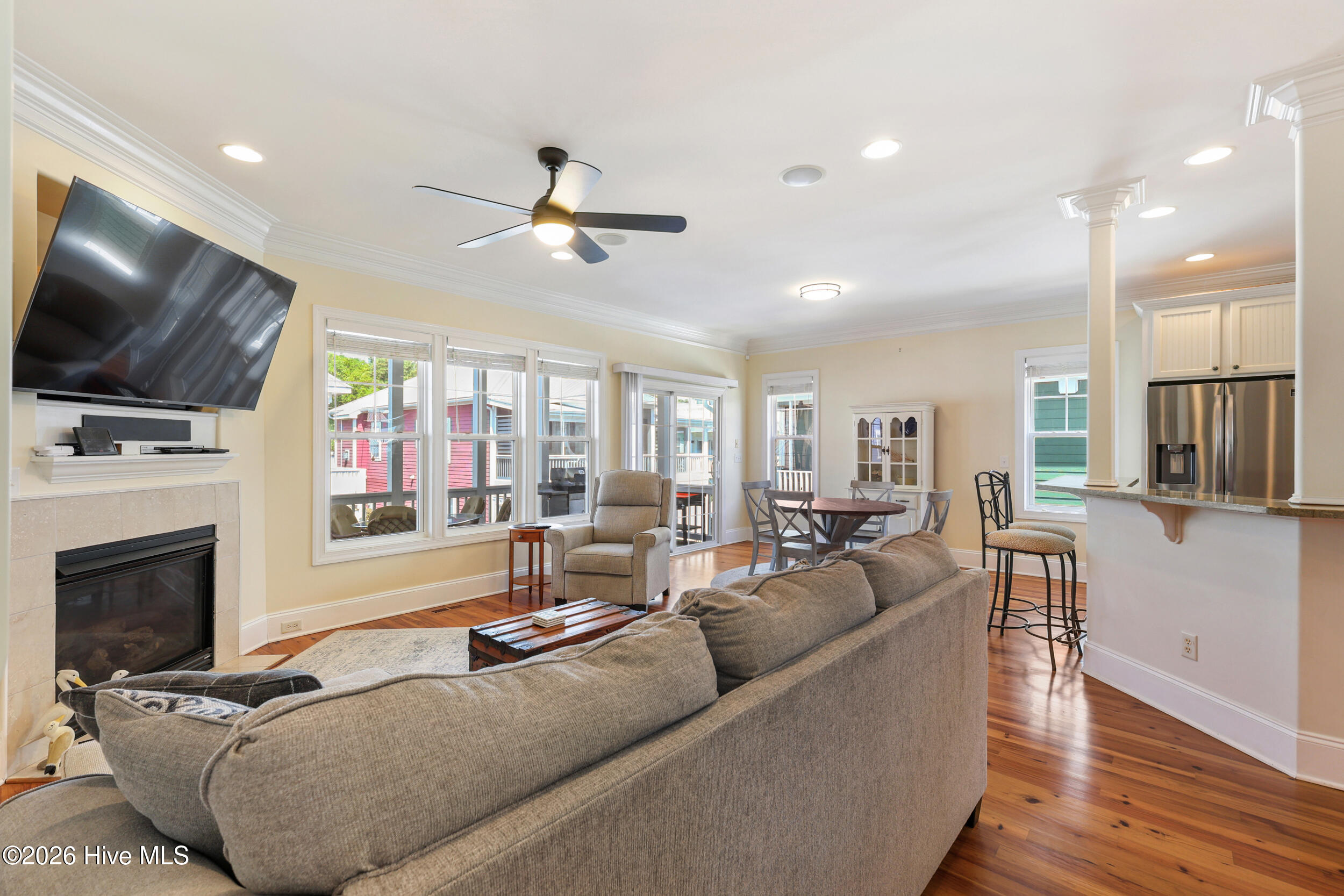 1706 Searay Lane
