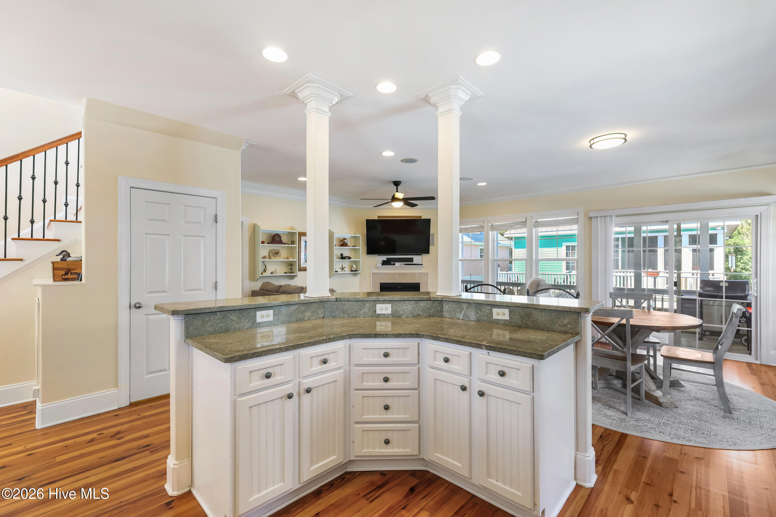 1706 Searay Lane