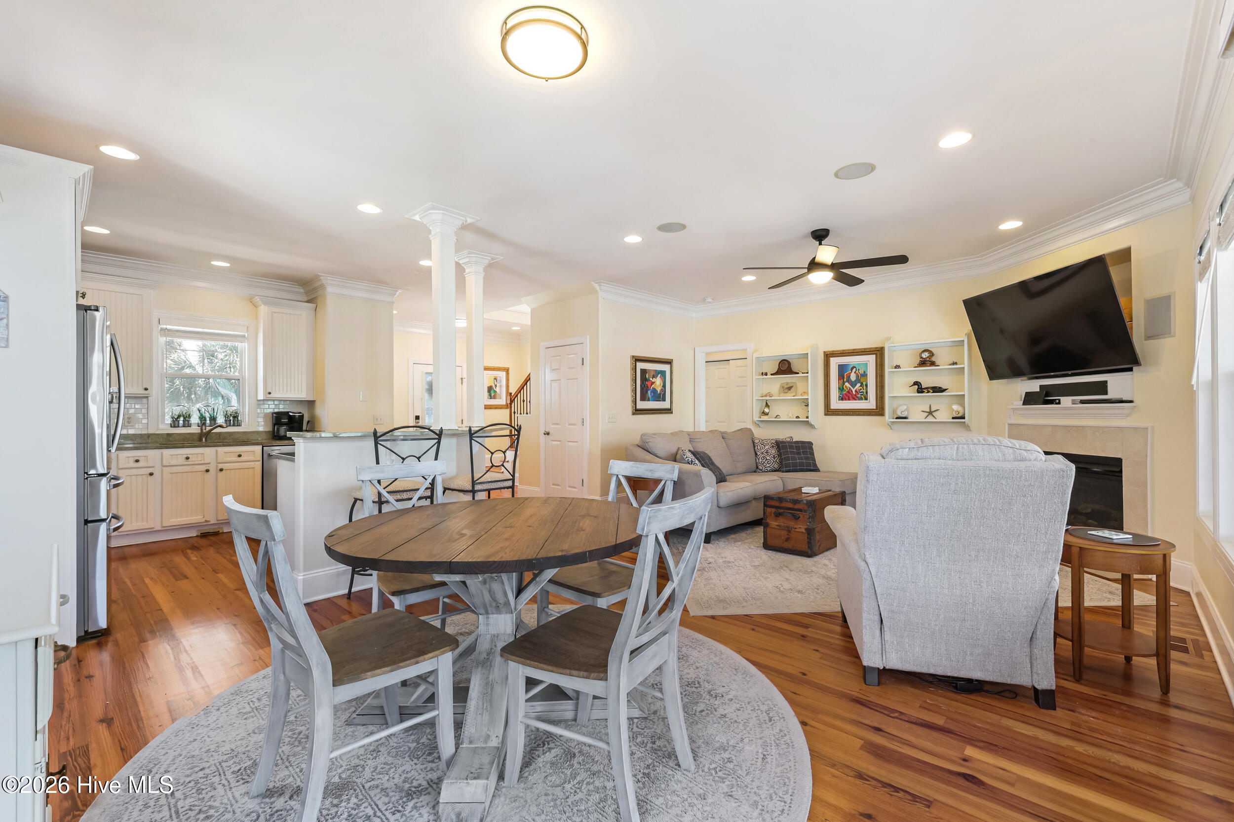 1706 Searay Lane