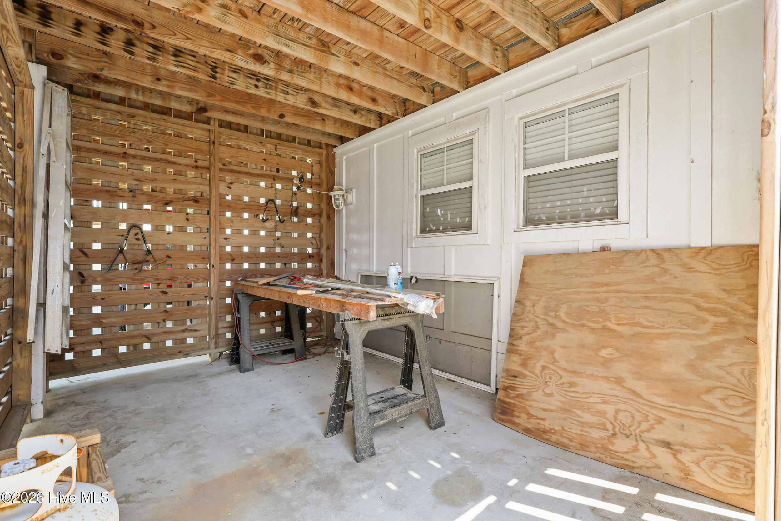 1706 Searay Lane