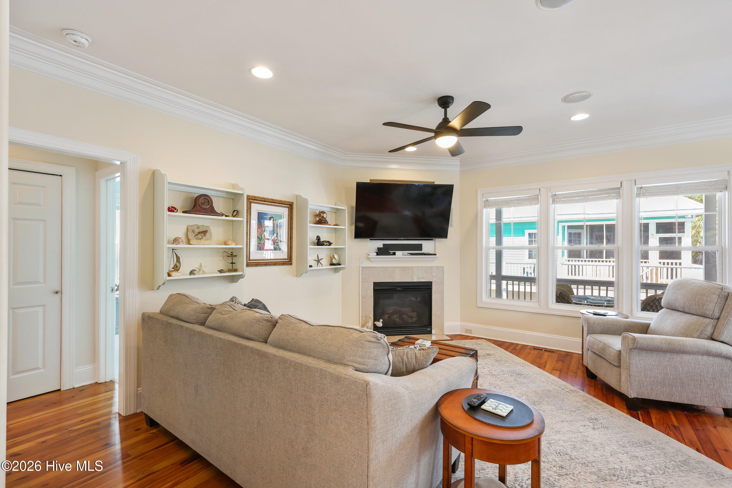 1706 Searay Lane