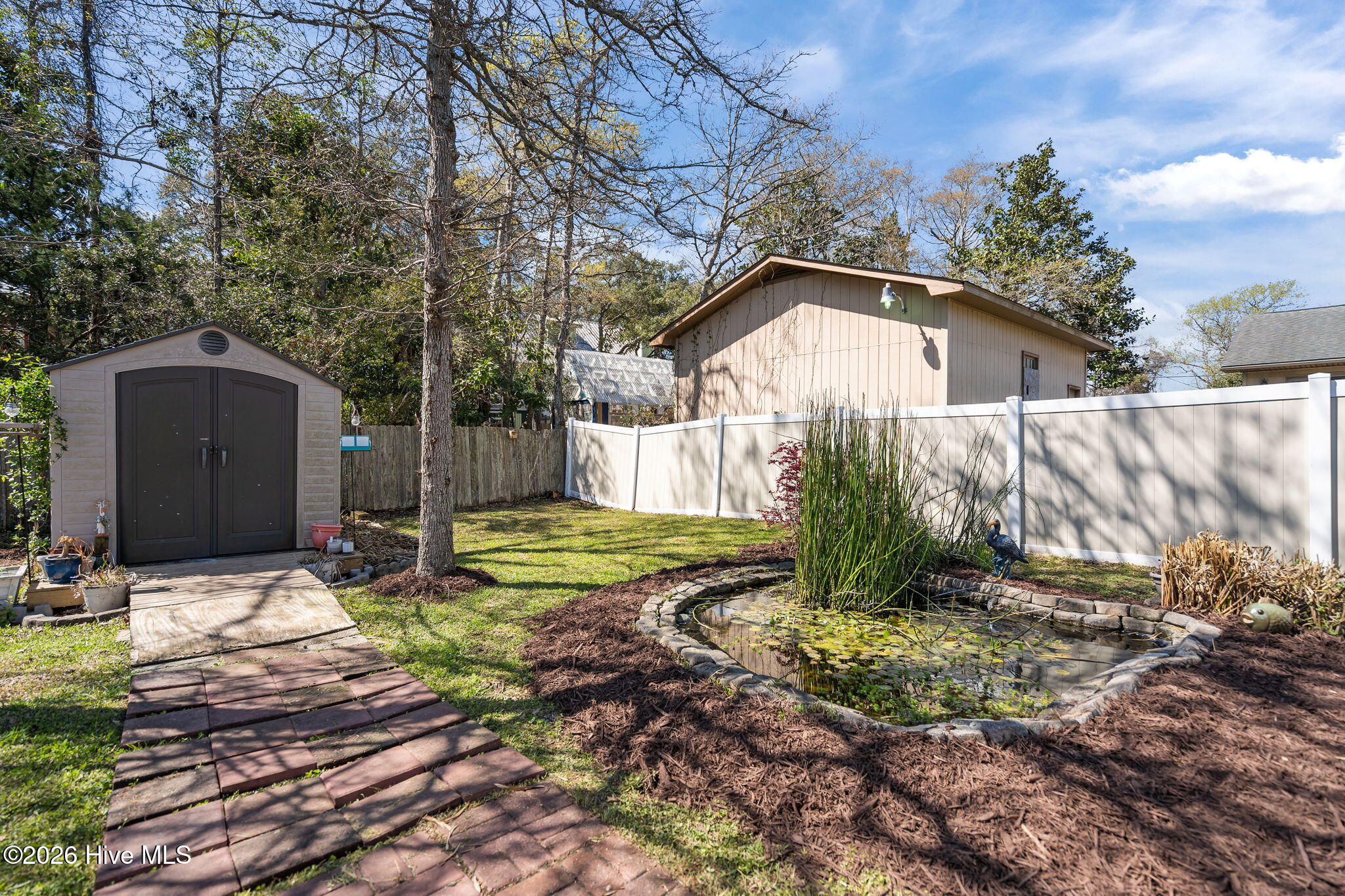 513 Hamlet Avenue