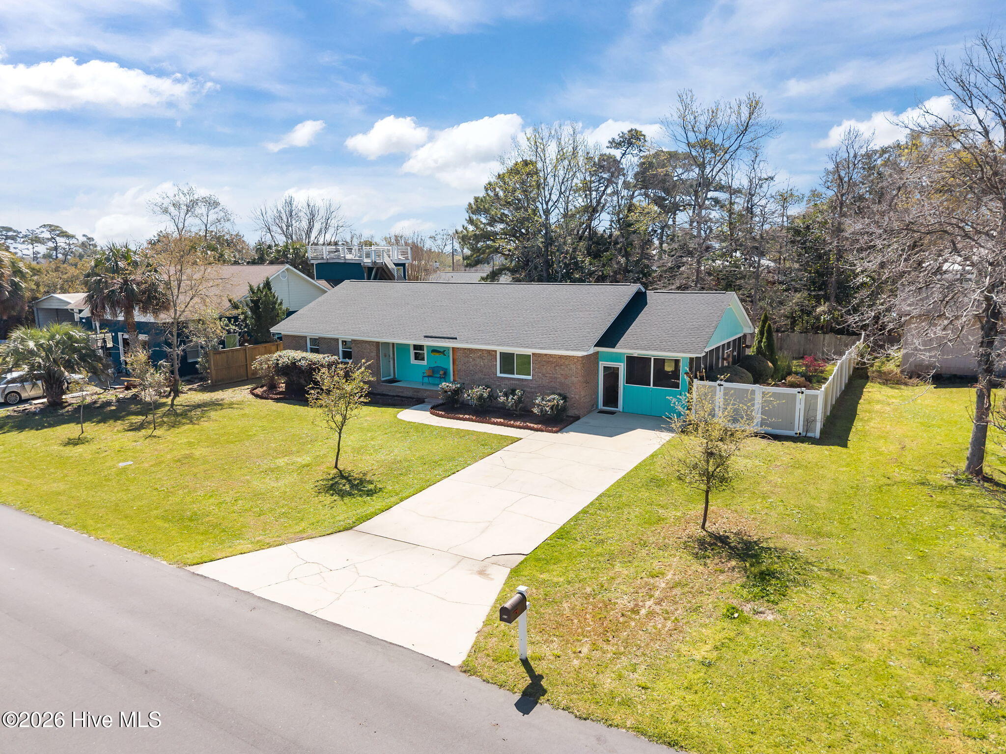 513 Hamlet Avenue