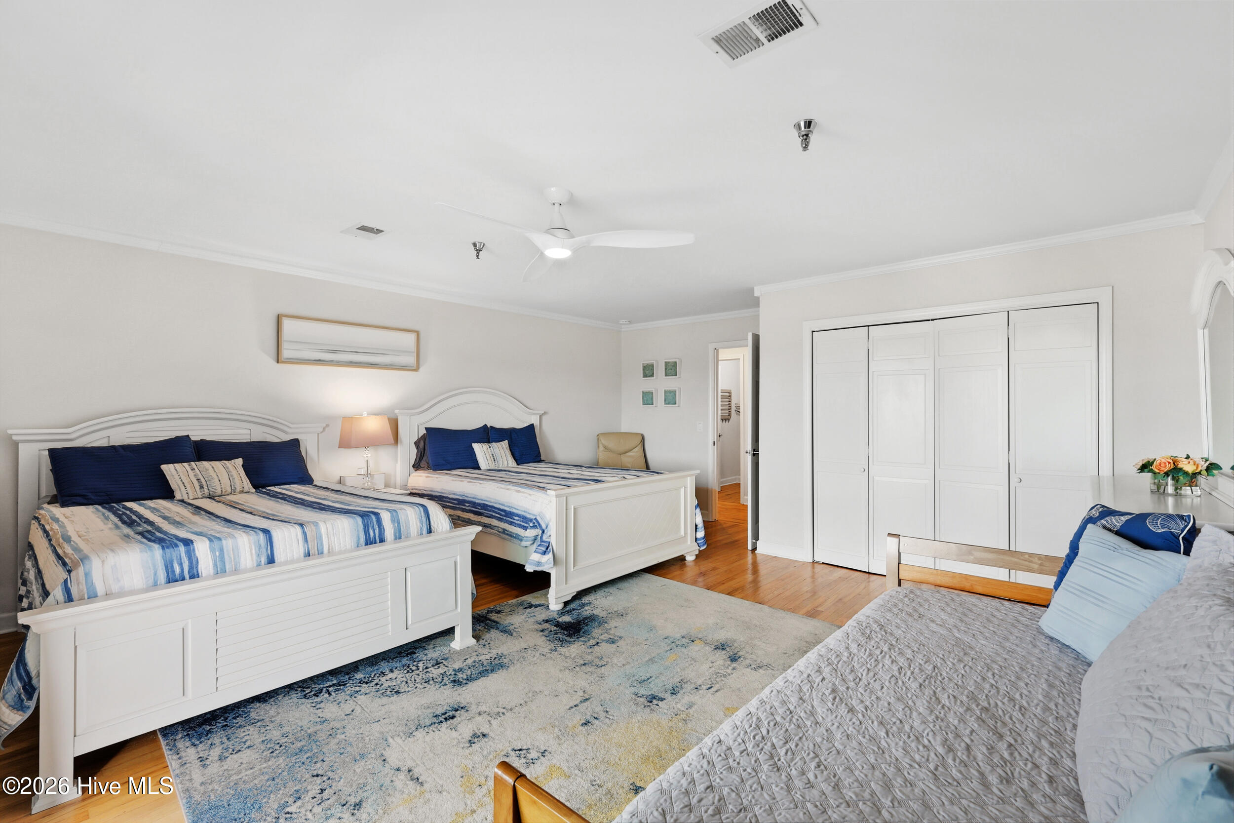 306 Lake Park Boulevard S 302
