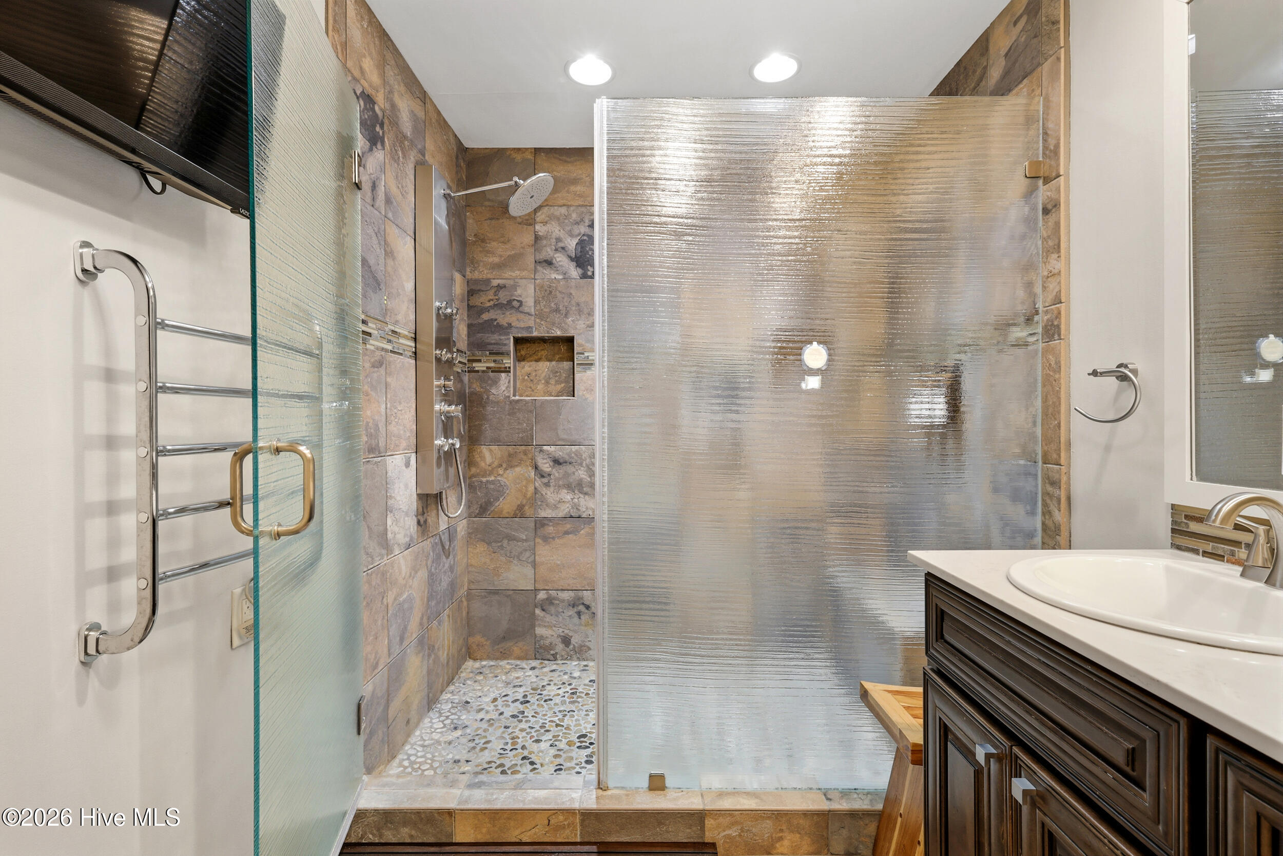 306 Lake Park Boulevard S 302