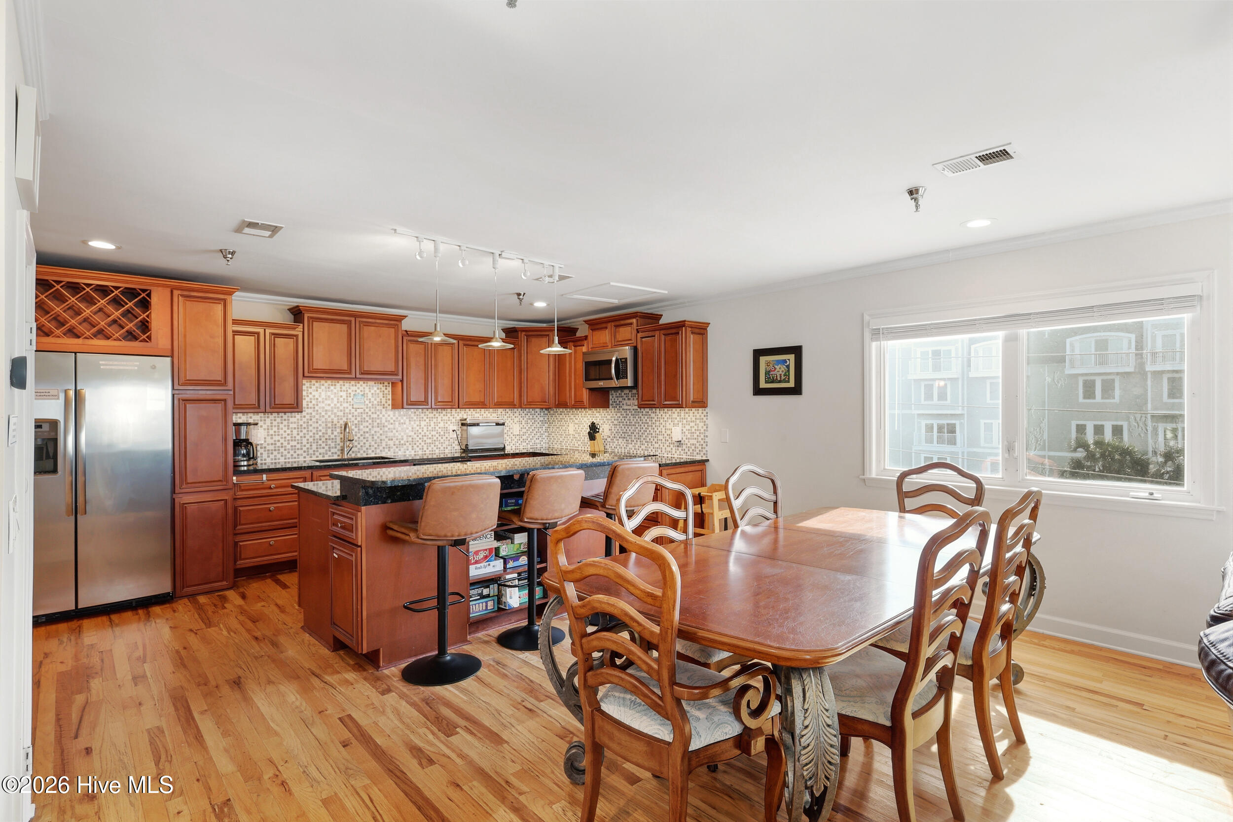 306 Lake Park Boulevard S 302