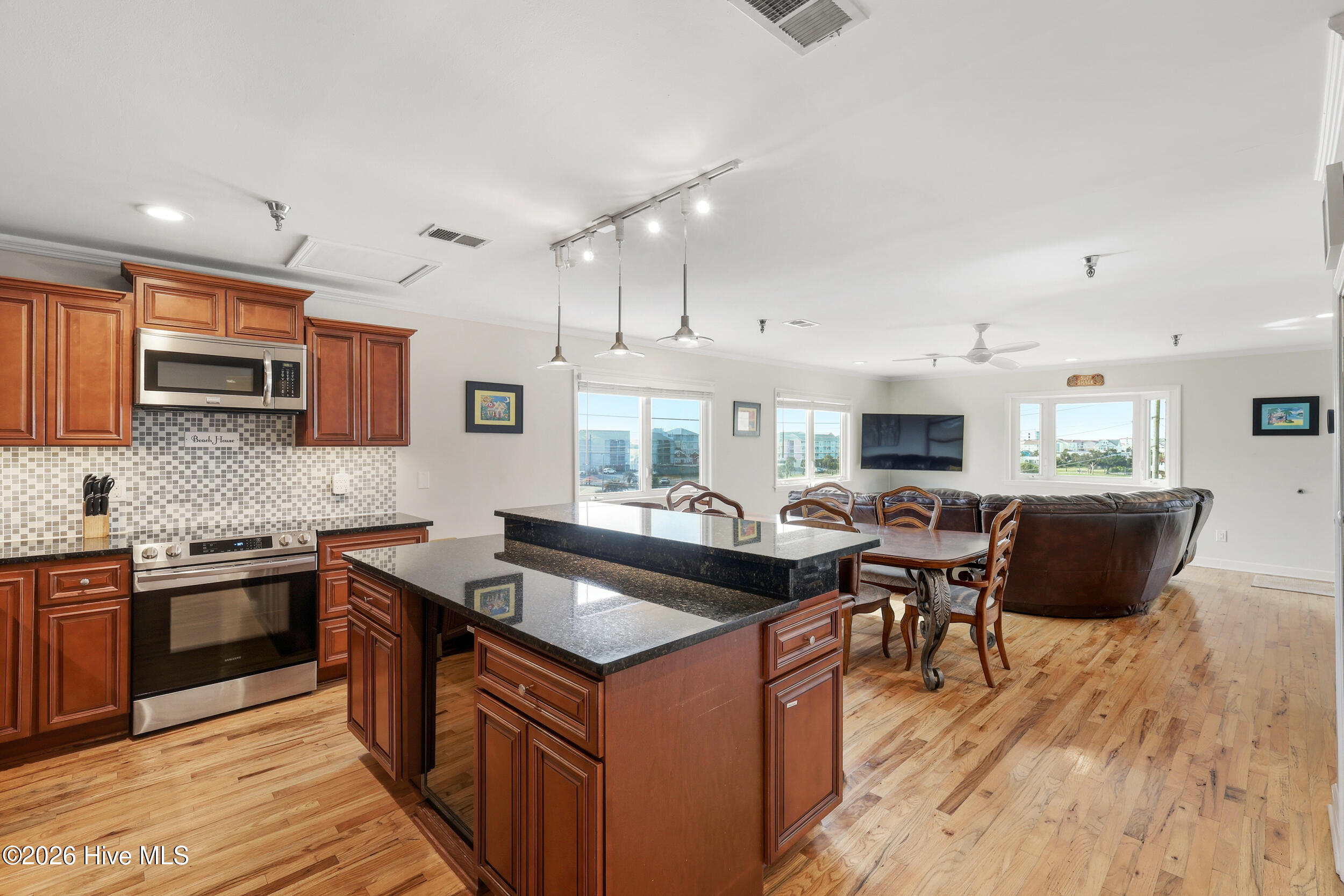 306 Lake Park Boulevard S 302