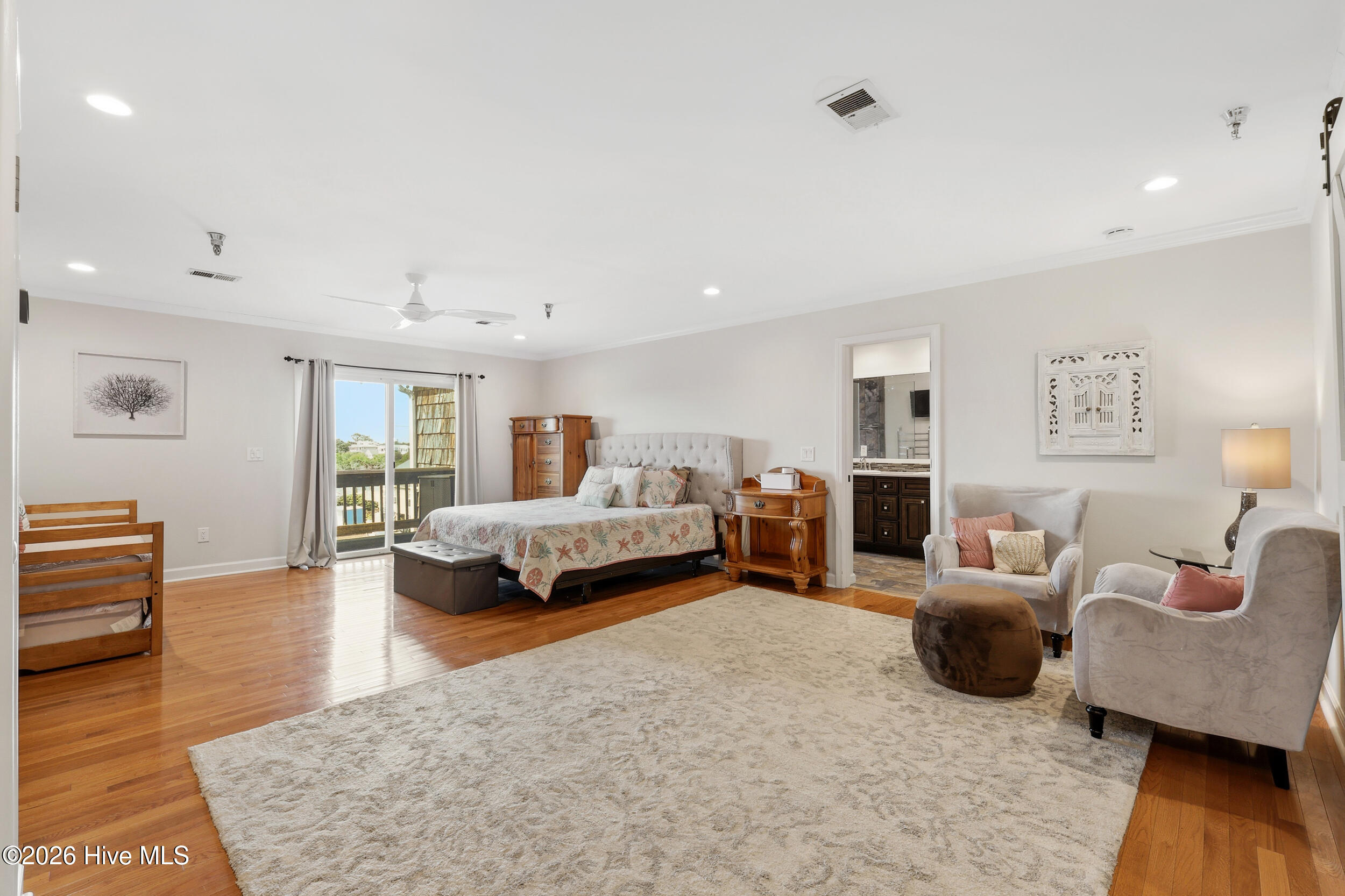 306 Lake Park Boulevard S 302