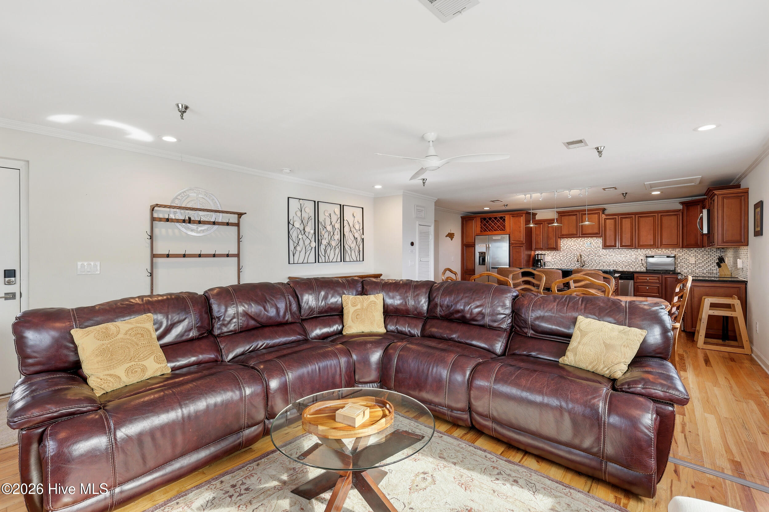 306 Lake Park Boulevard S 302
