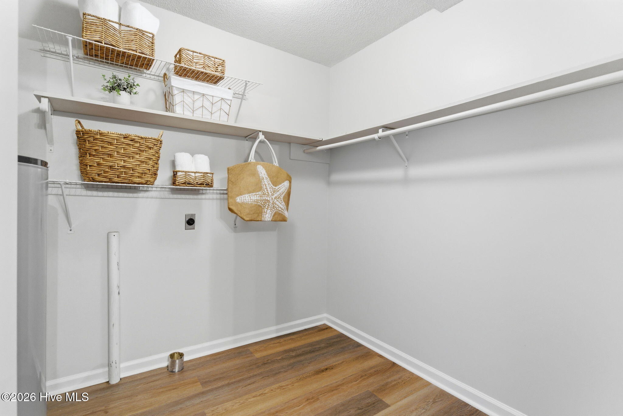 7111 Grouper Court