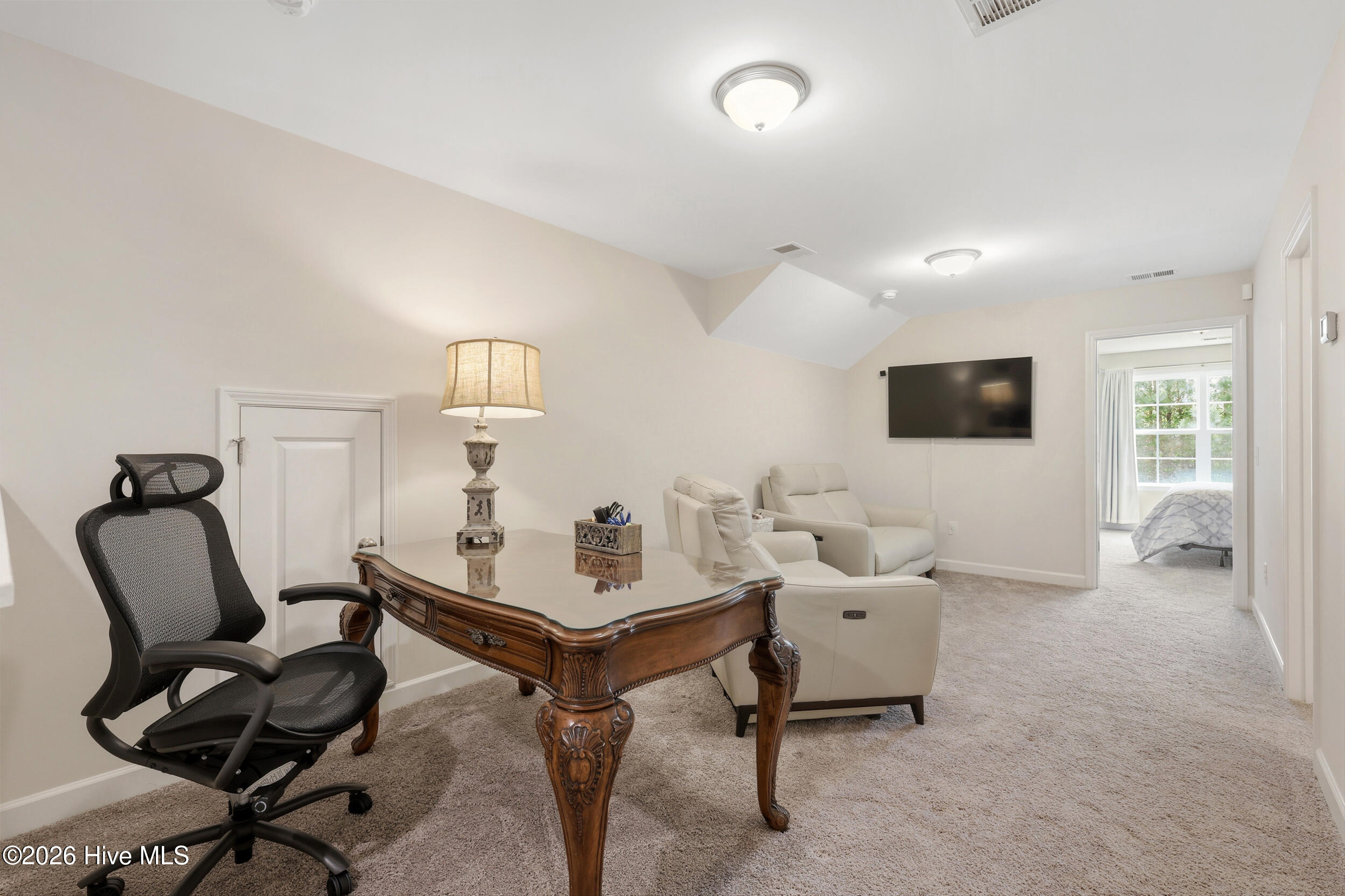 1512 Grove Lane