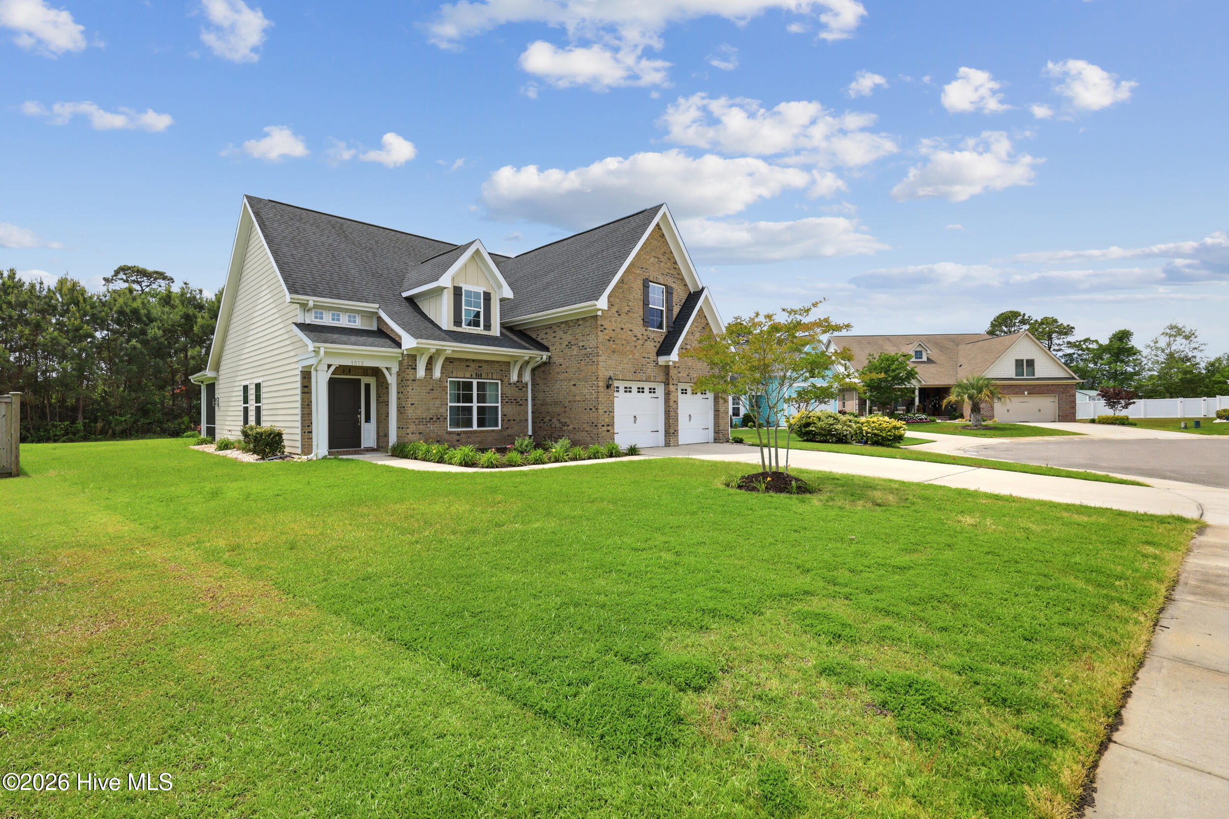 1512 Grove Lane