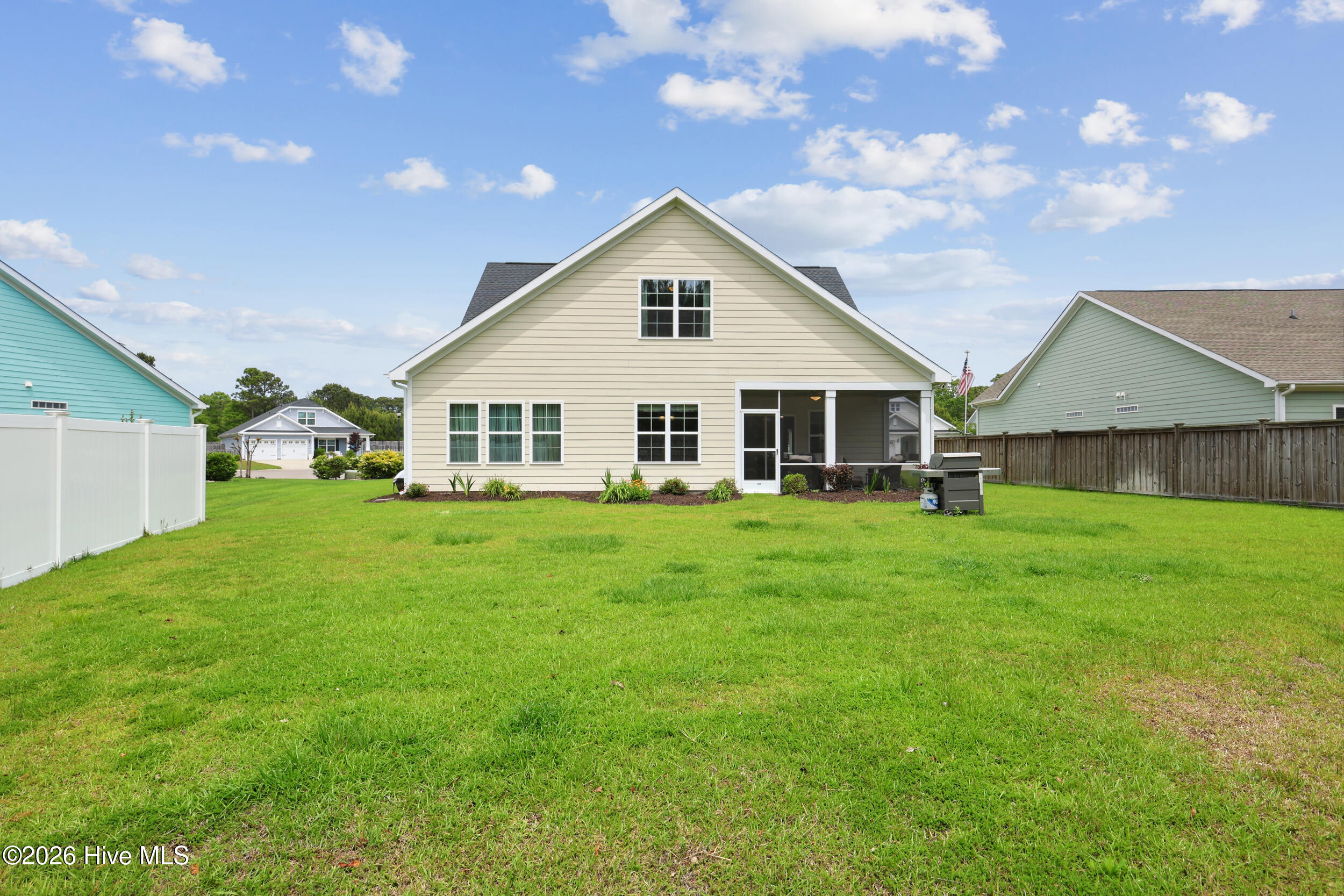 1512 Grove Lane
