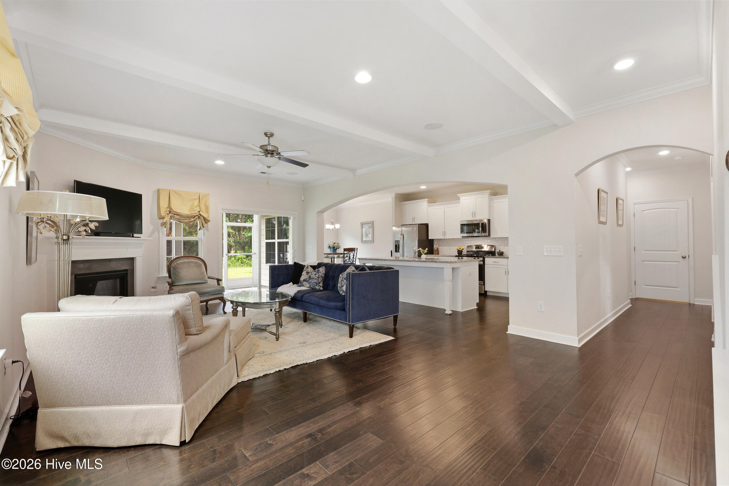 1512 Grove Lane