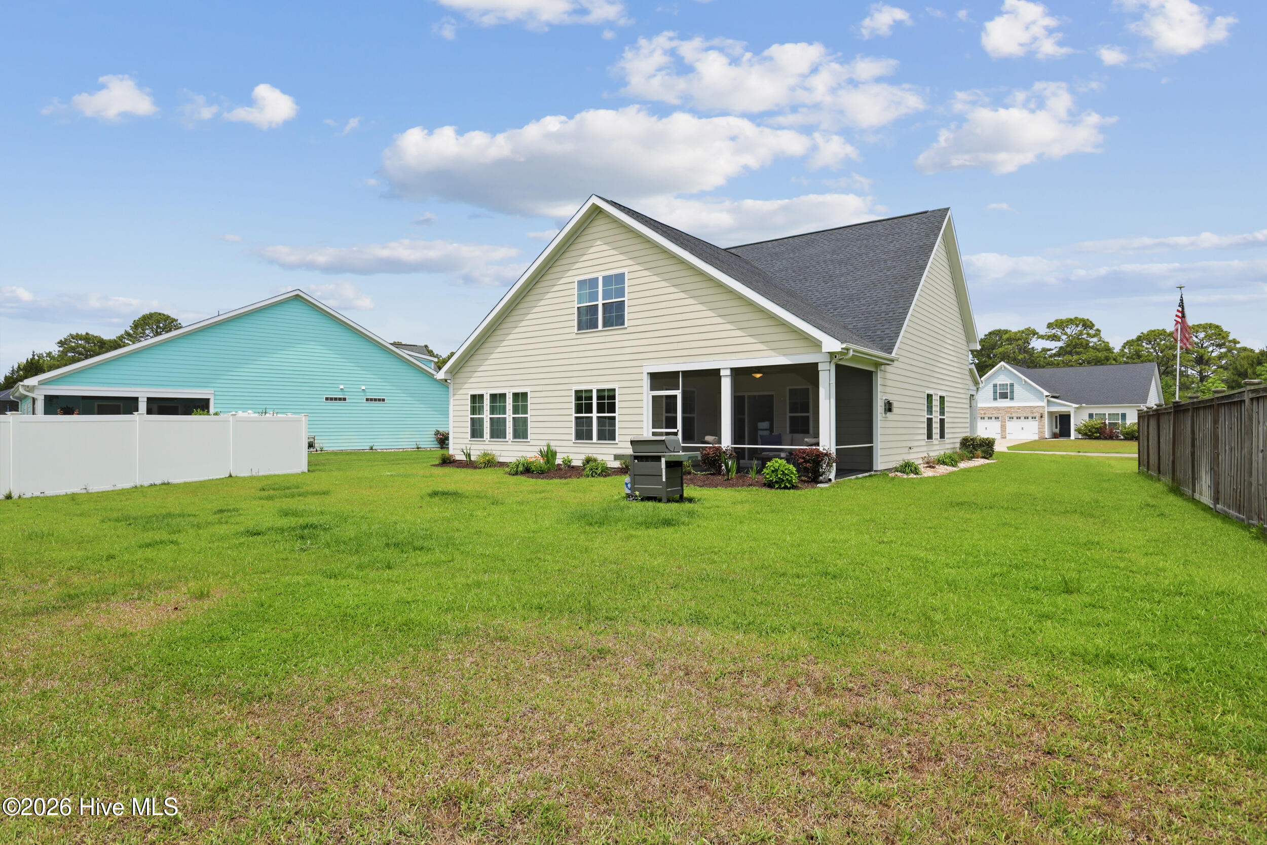 1512 Grove Lane