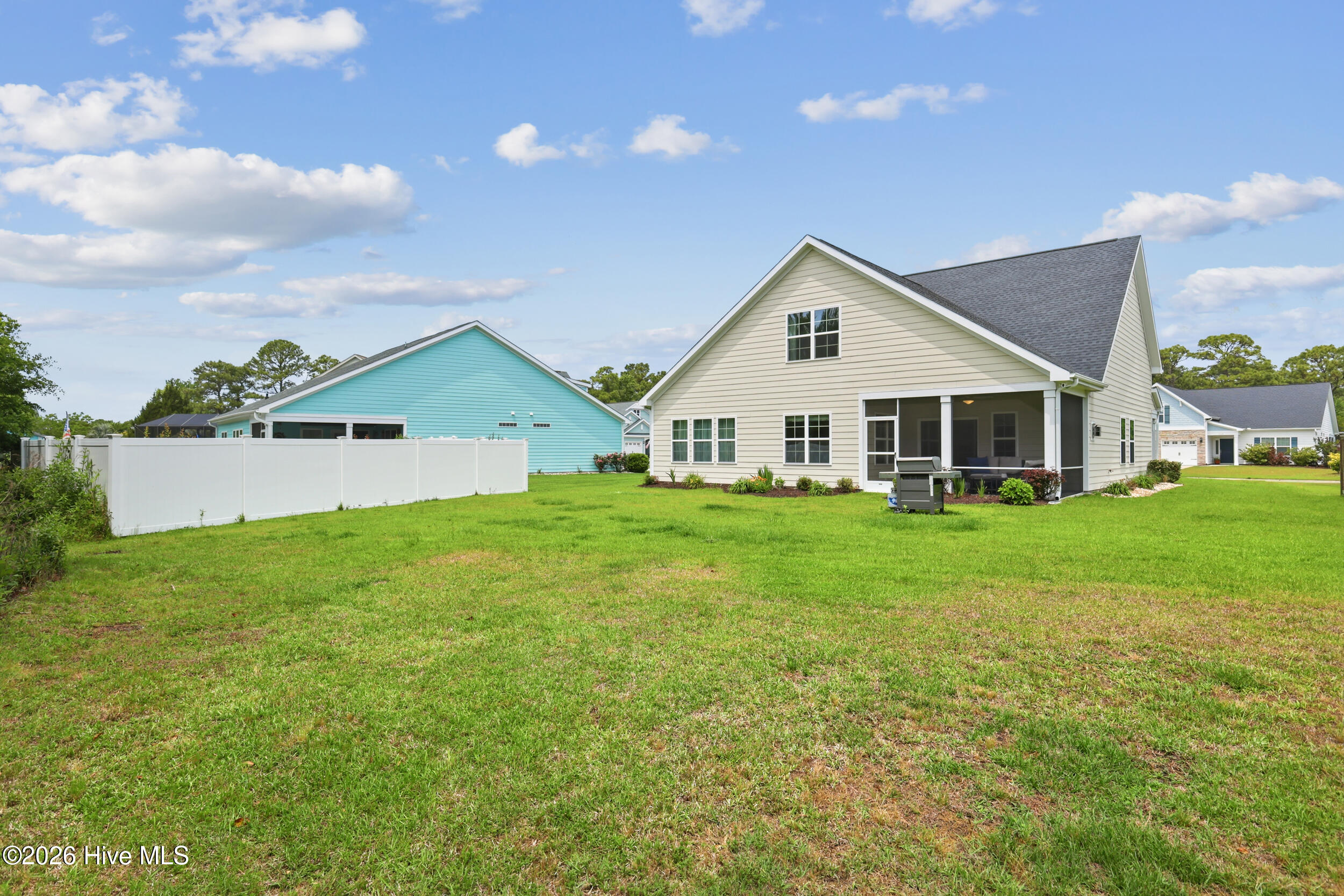 1512 Grove Lane