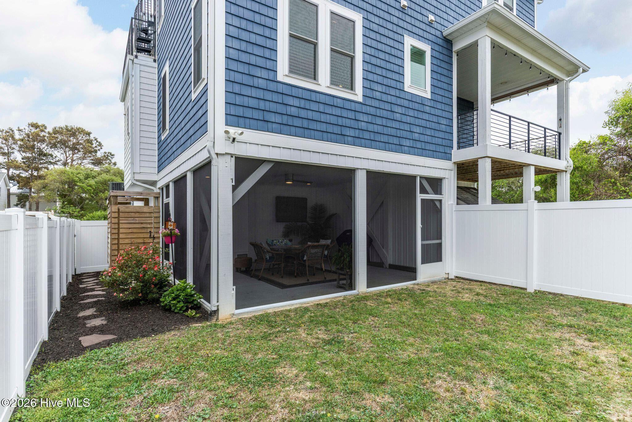 304 Birmingham Avenue Unit 1
