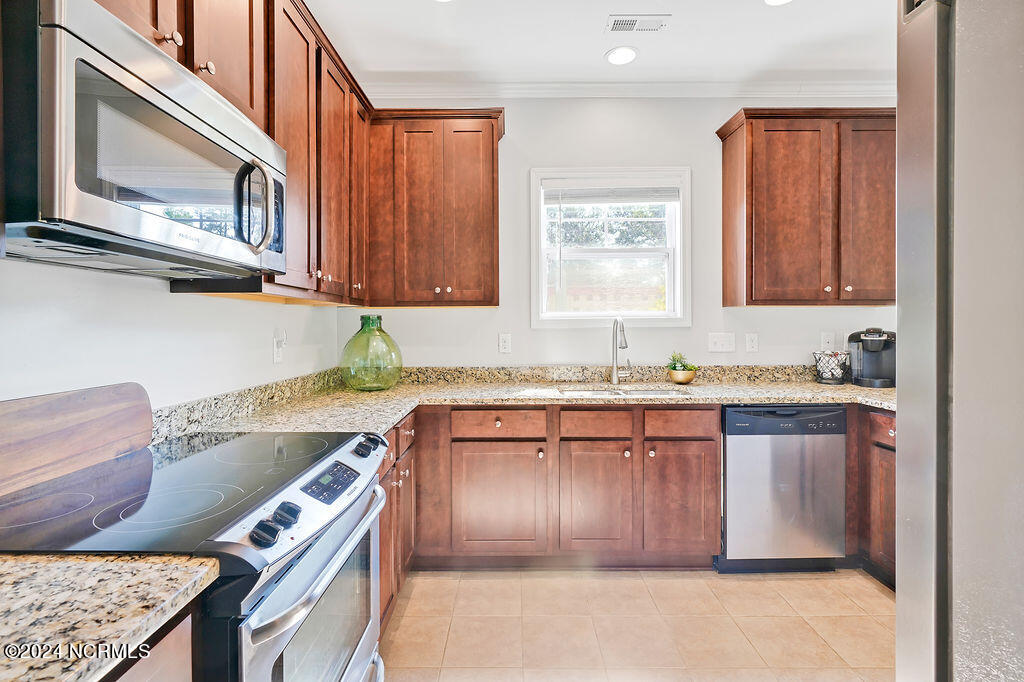 320 Craftsman Way