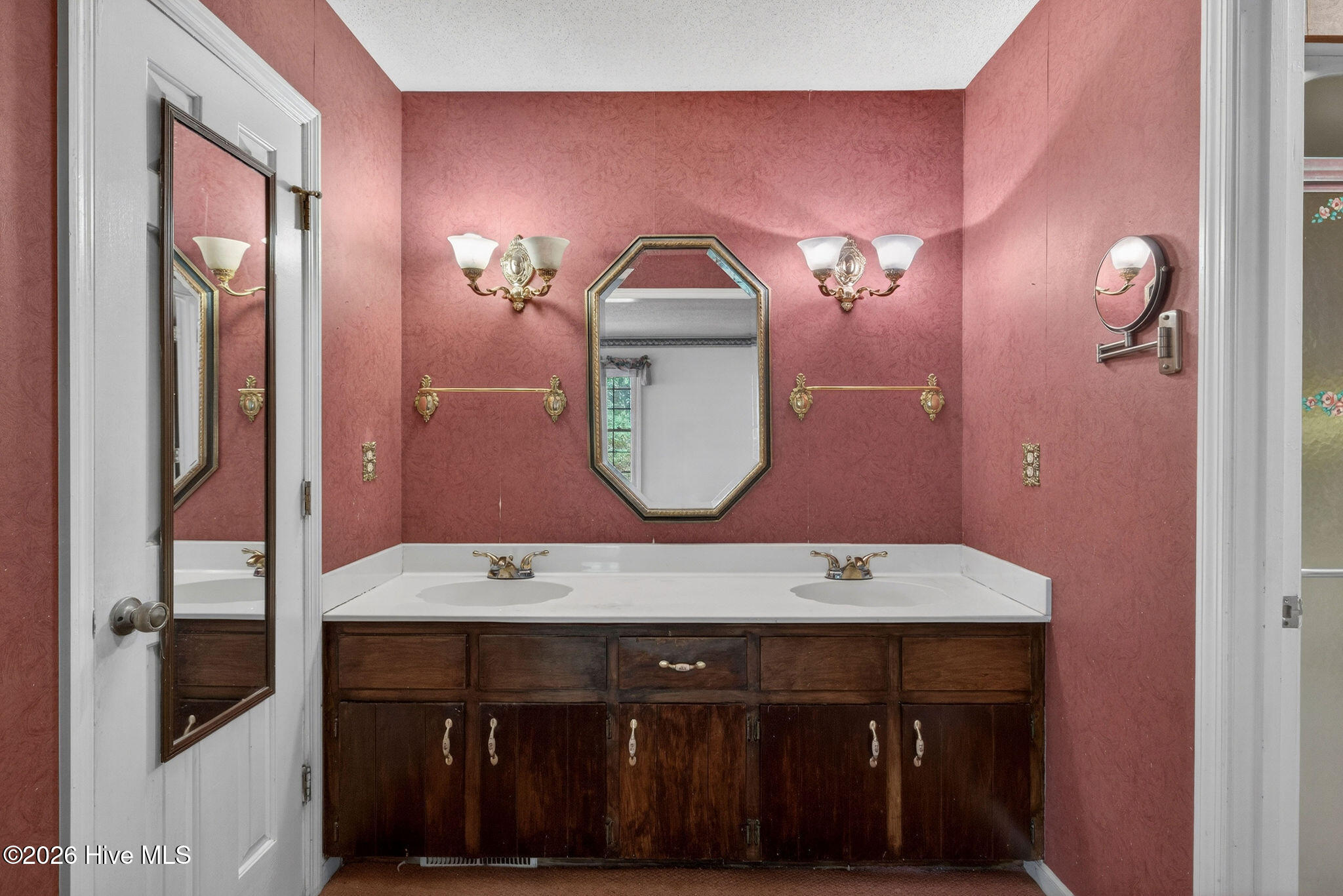 222 Greenwich Lane