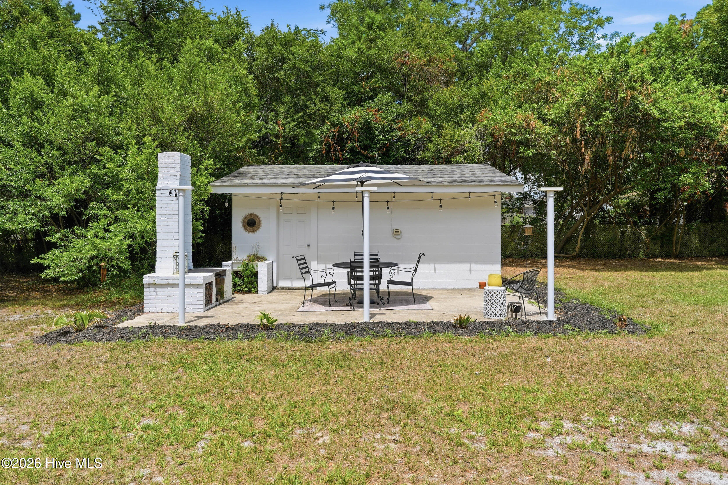 805 Adelaide Drive