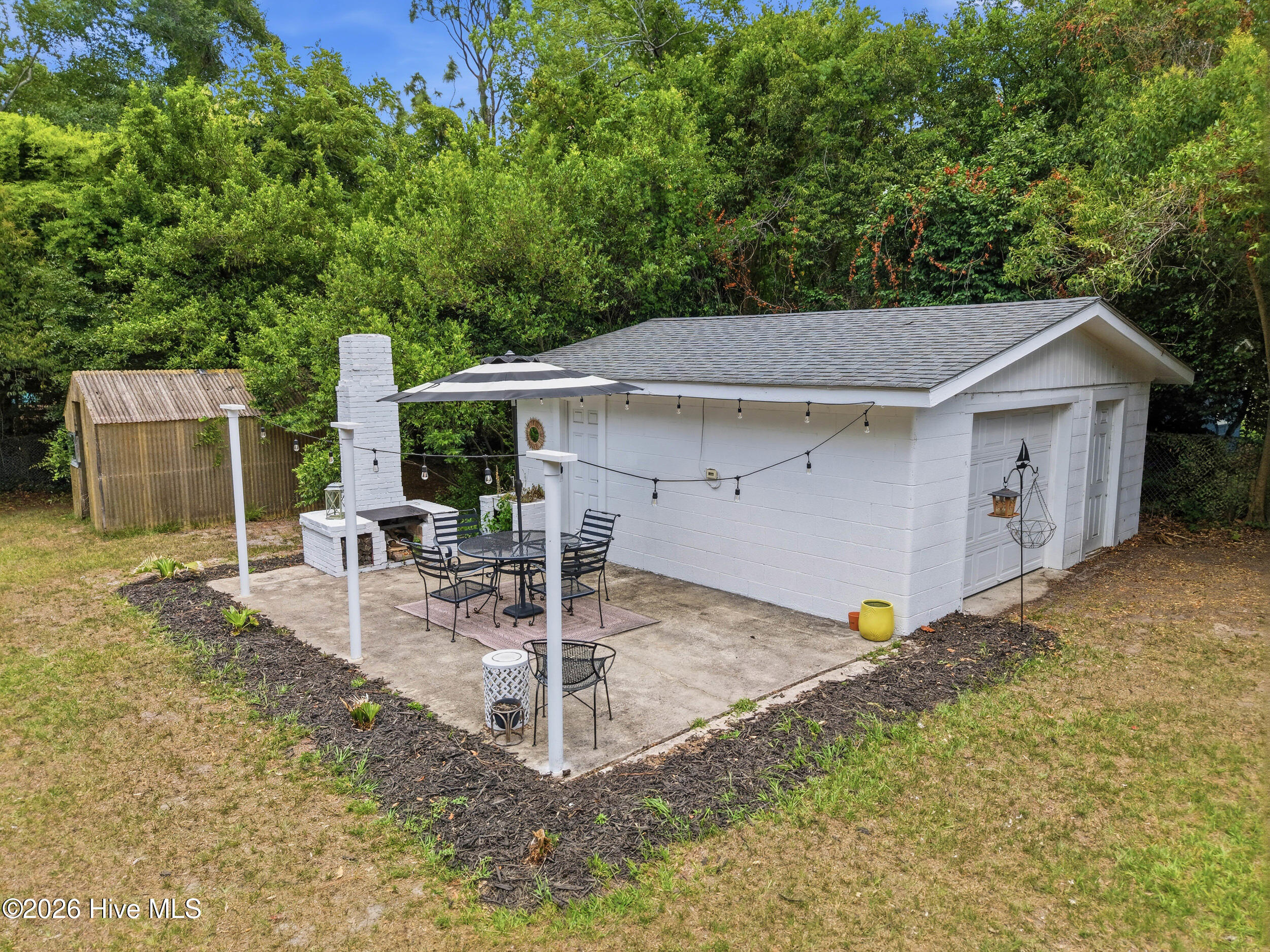 805 Adelaide Drive
