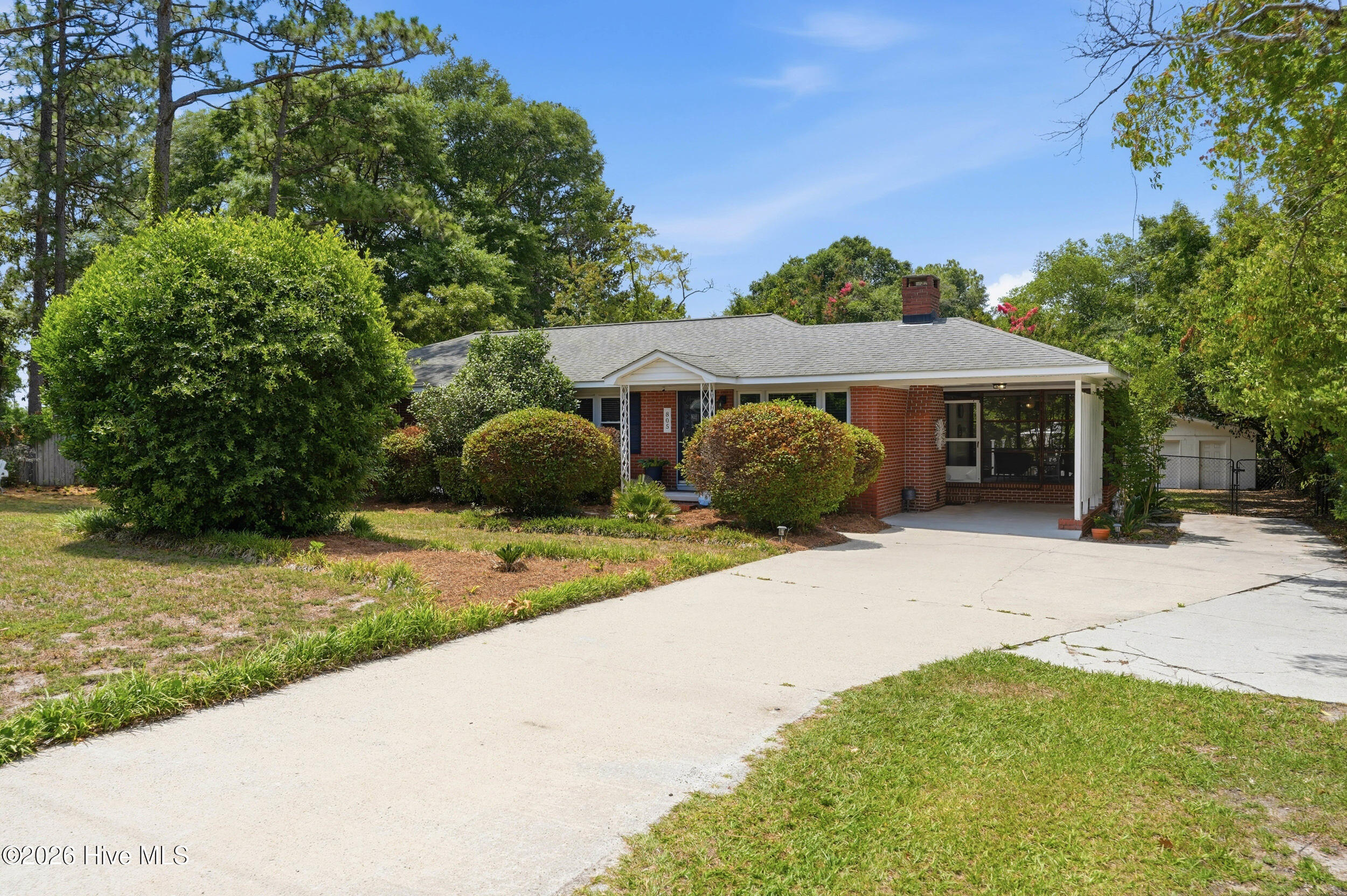805 Adelaide Drive