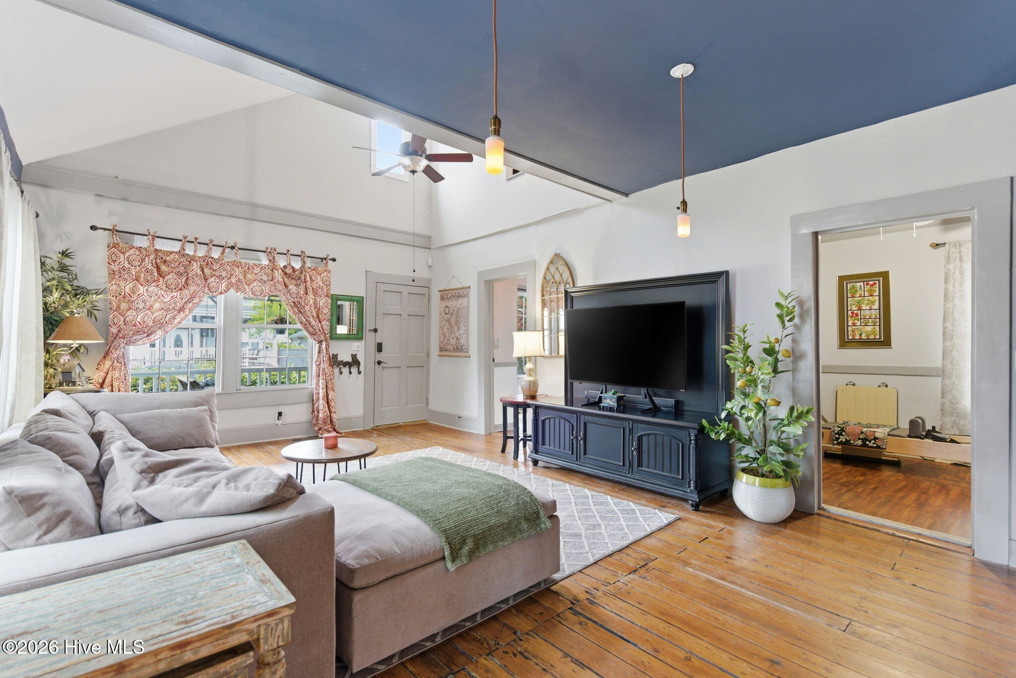 502 S 7th Street