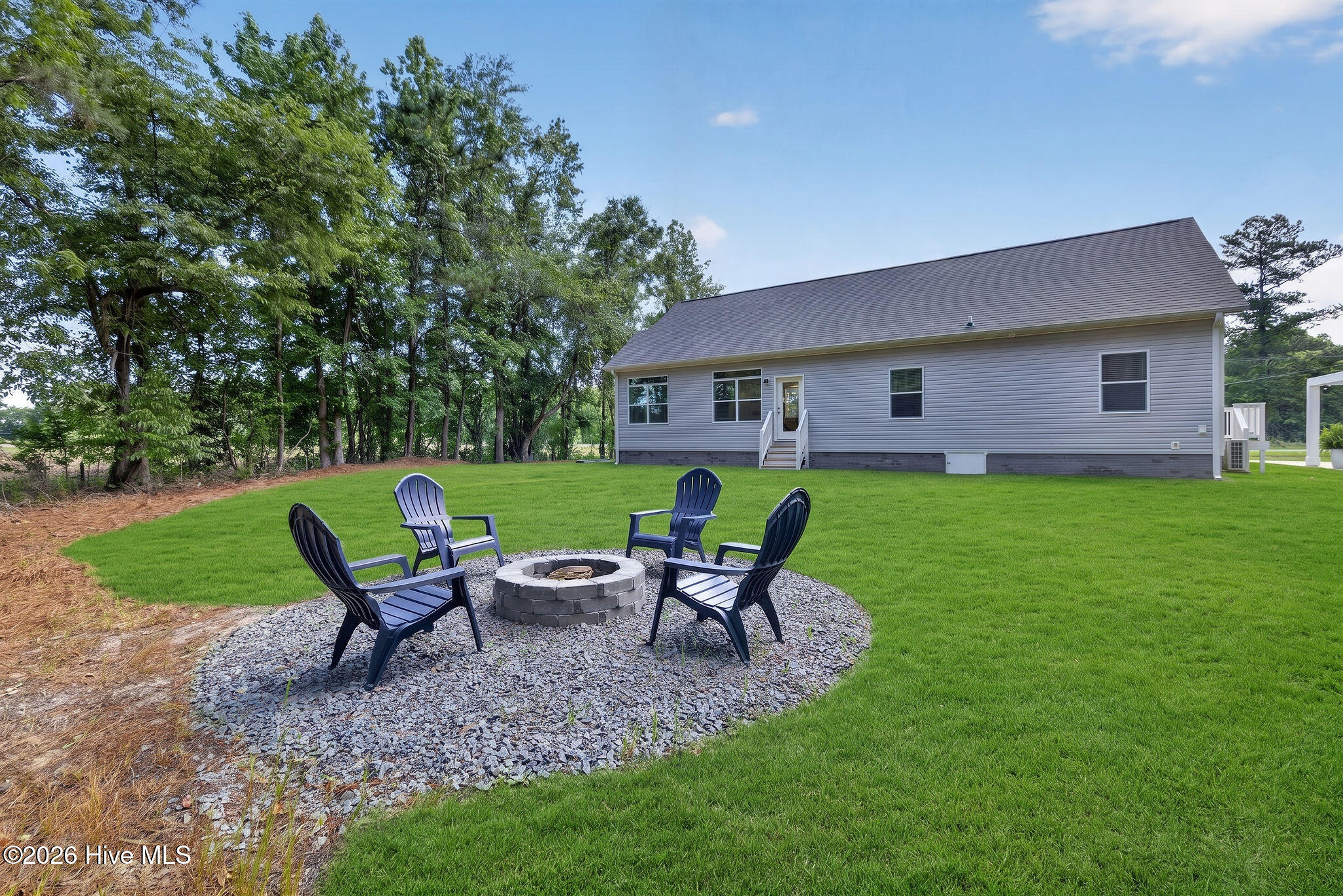 451 Governors Road SE