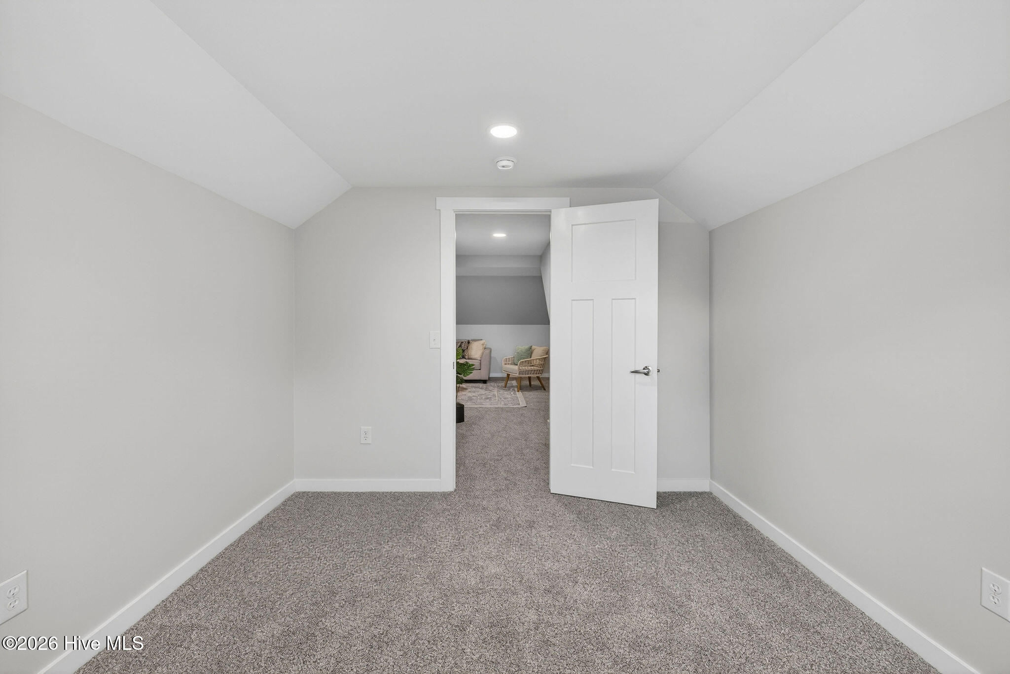 451 Governors Road SE
