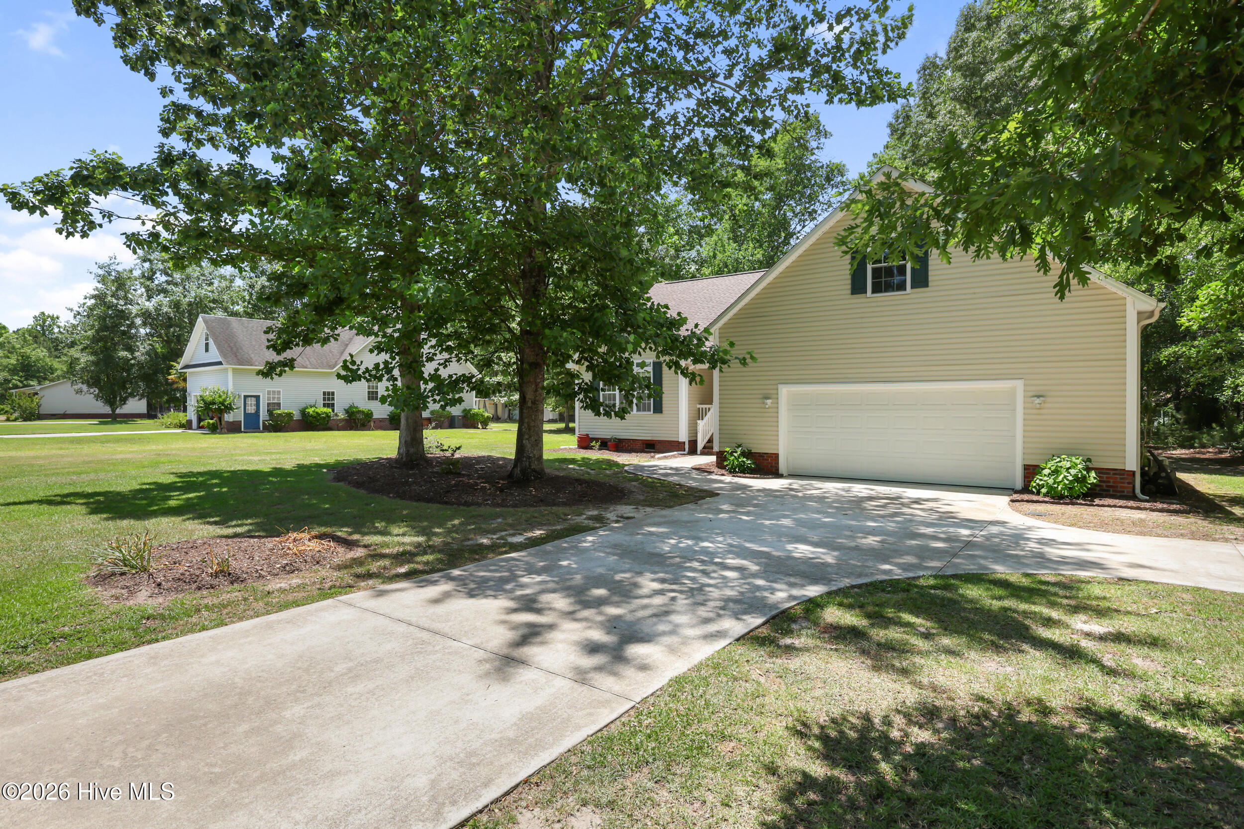 215 Oakmont Drive