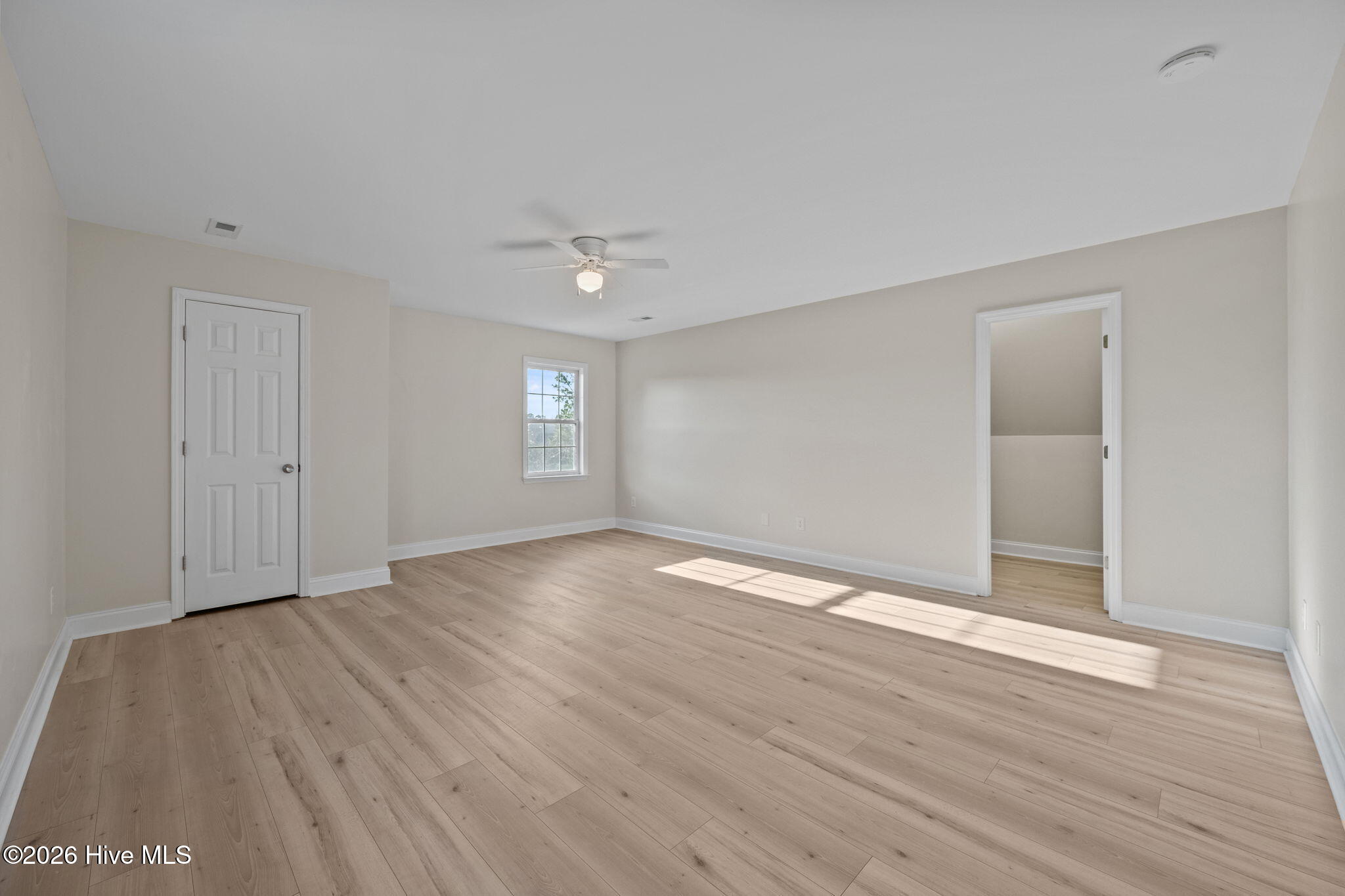 106 Dolphin Drive