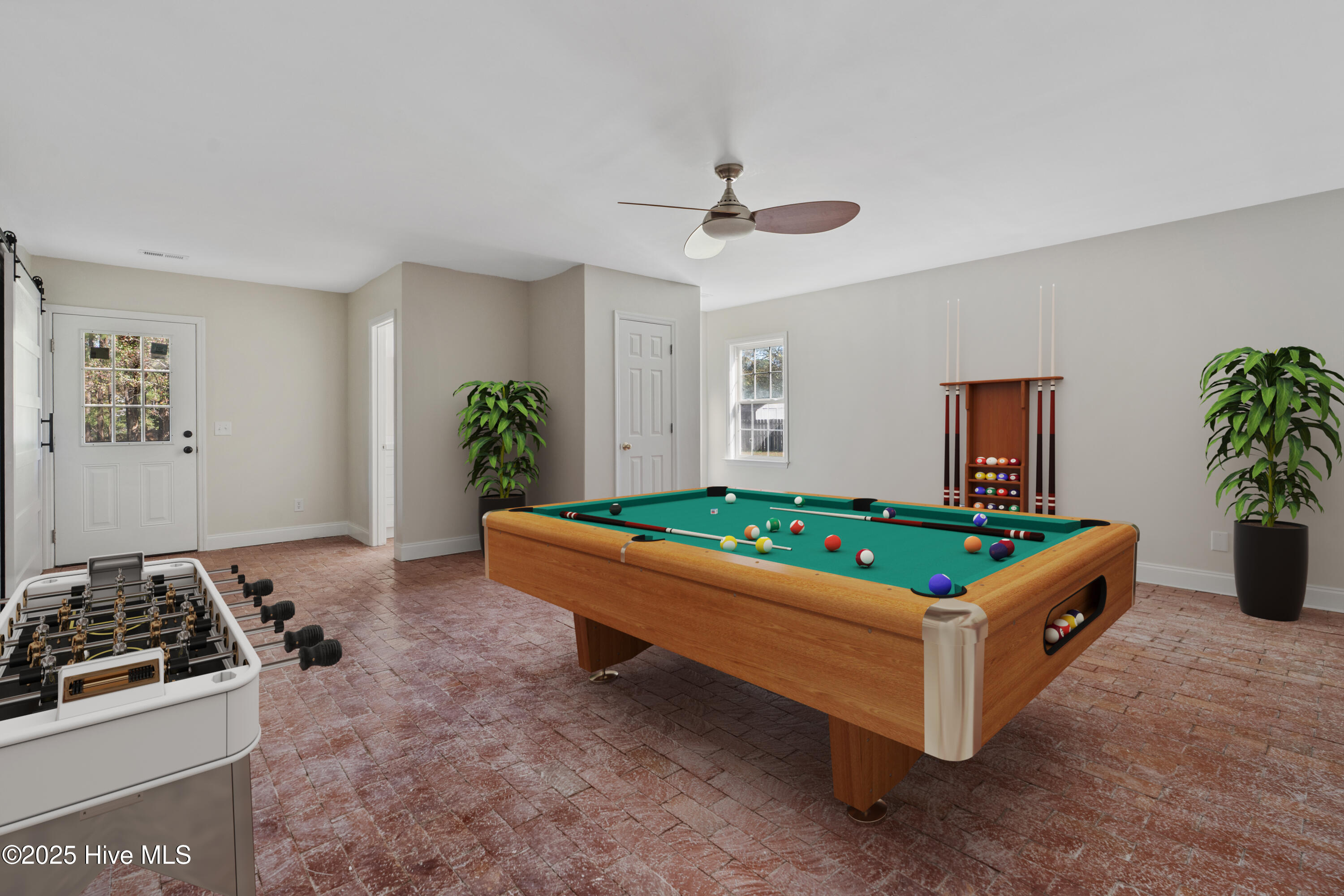 106 Dolphin Drive