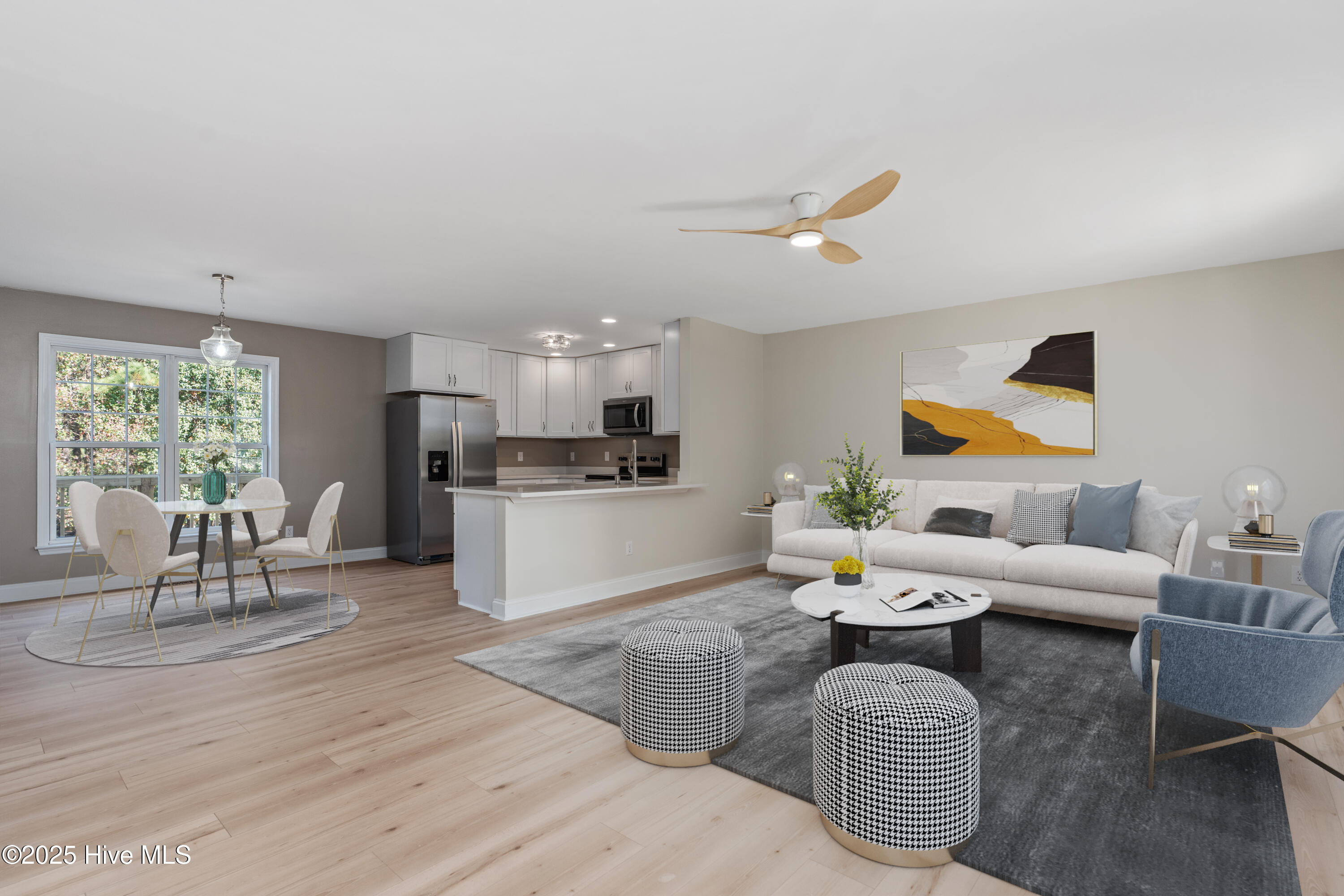 106 Dolphin Drive