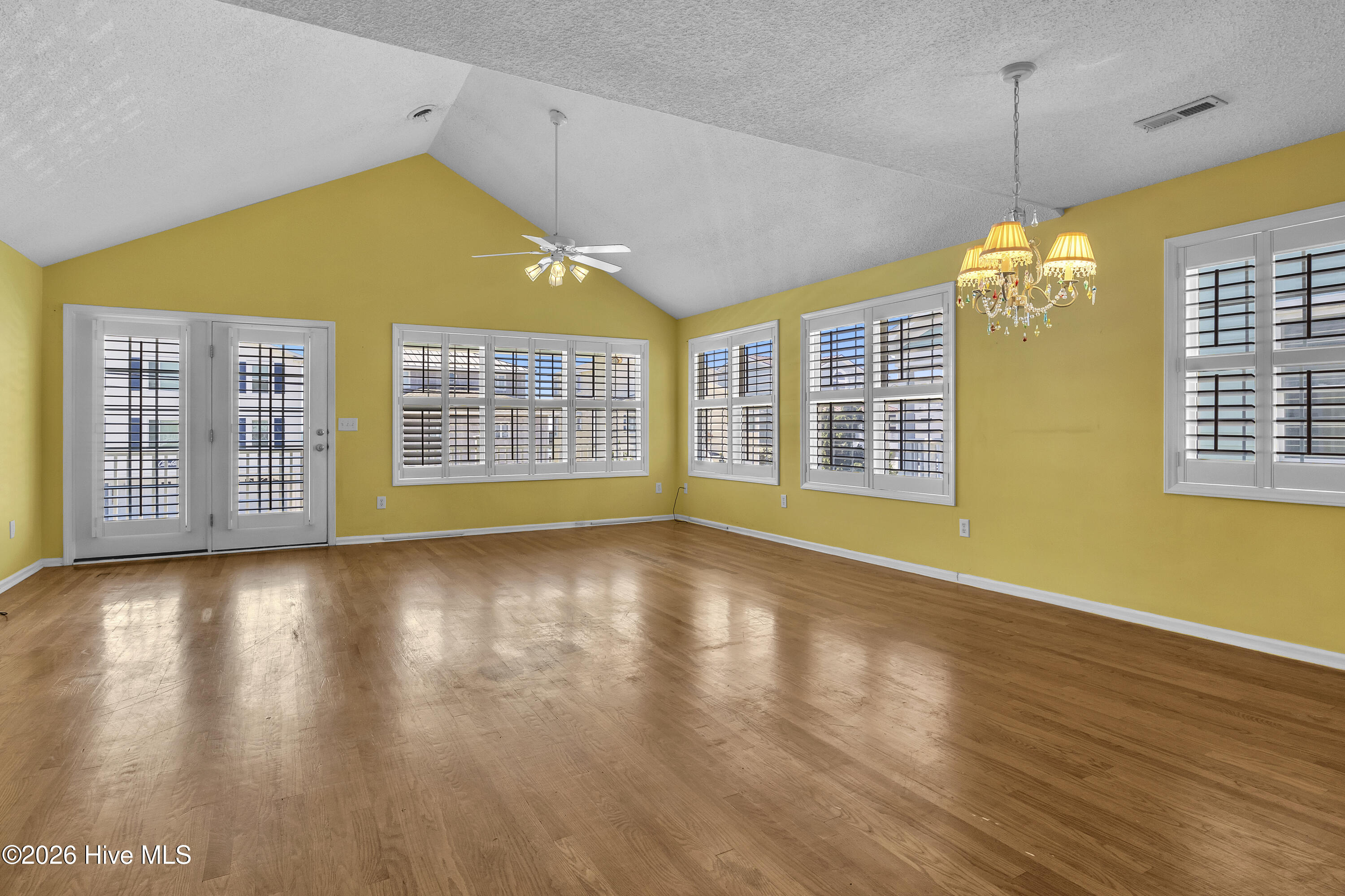453 Fort Fisher Boulevard N